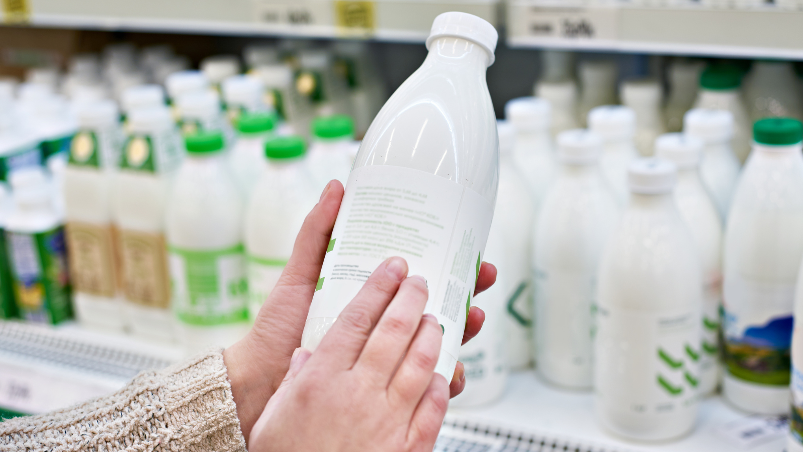 Bạn nên đọc kỹ bảng thành phần dinh dưỡng của sữa hạt