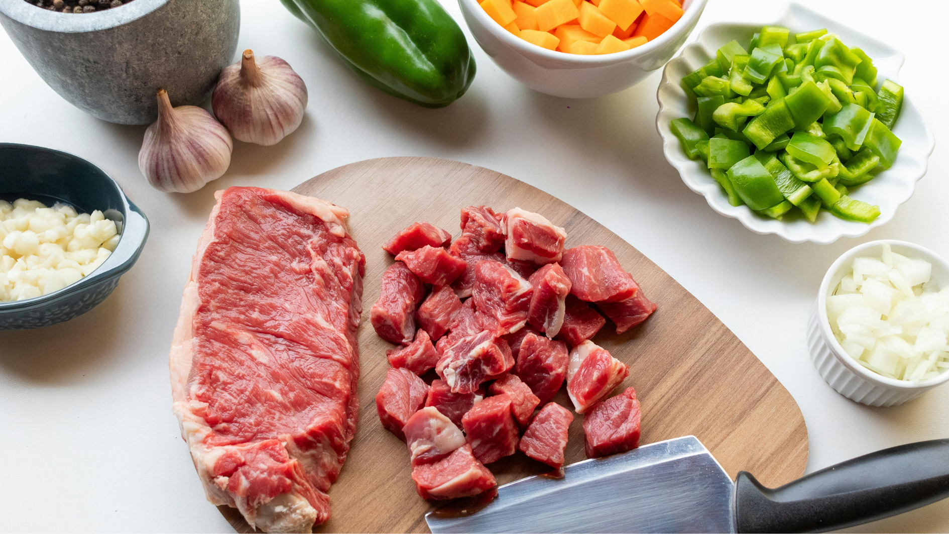 Thịt bò giàu canxi, kẽm và vitamin B12