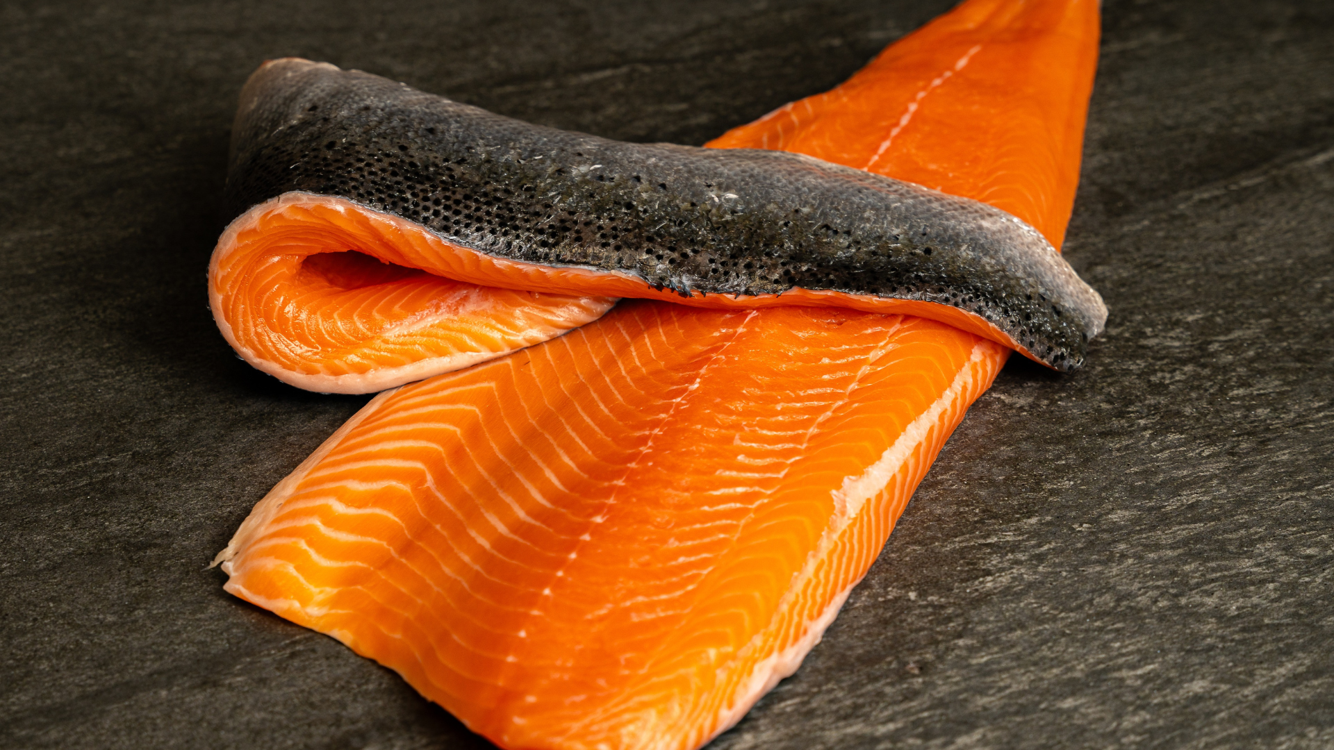 Các axit béo giúp duy trì màng tế bào não, hỗ trợ dẫn truyền thần kinh và tăng trí nhớ