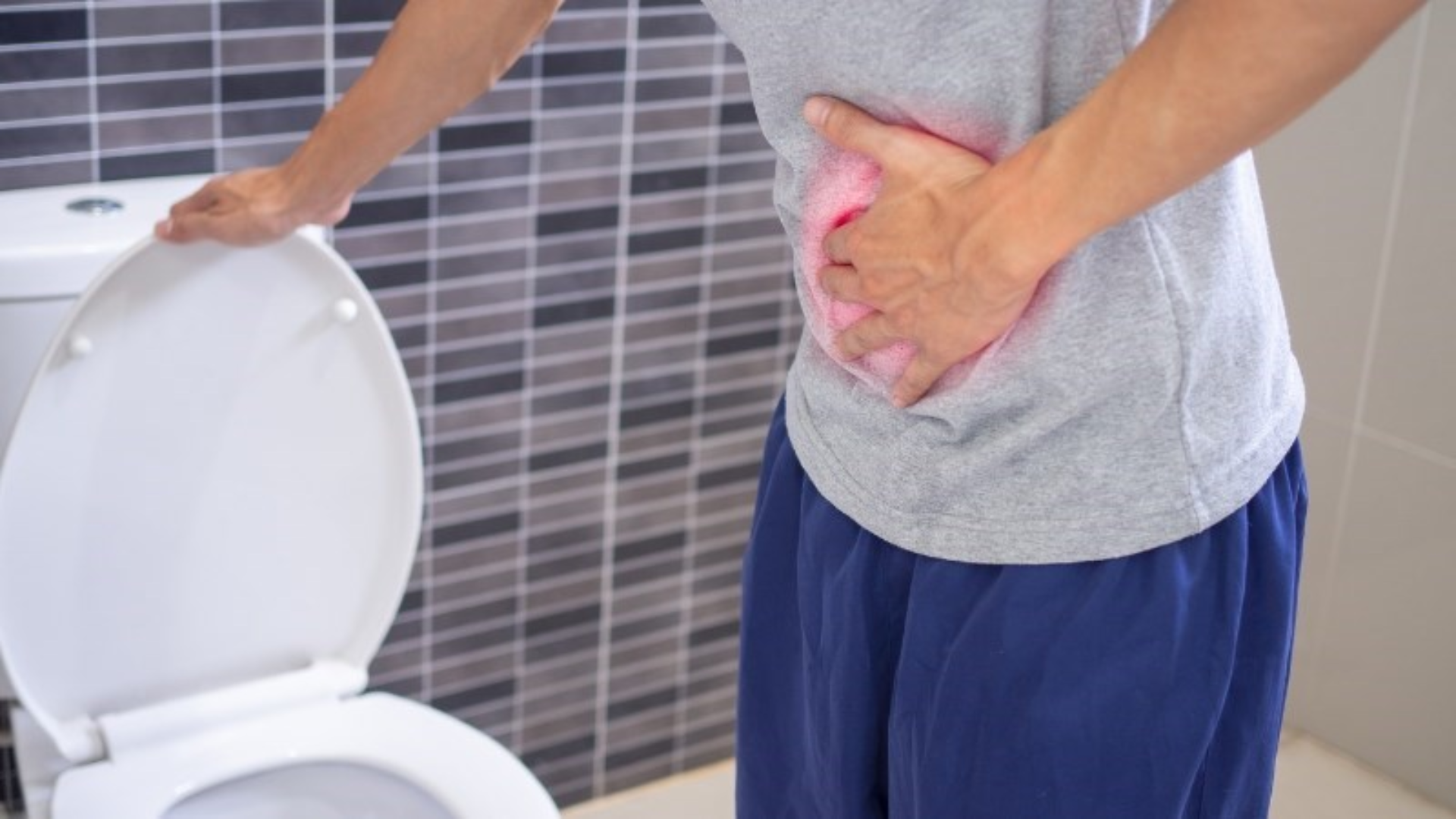 Rối loạn tiểu tiện là dấu hiệu cảnh báo biến chứng sau nhồi máu não, cần được chăm sóc và xử trí sớm