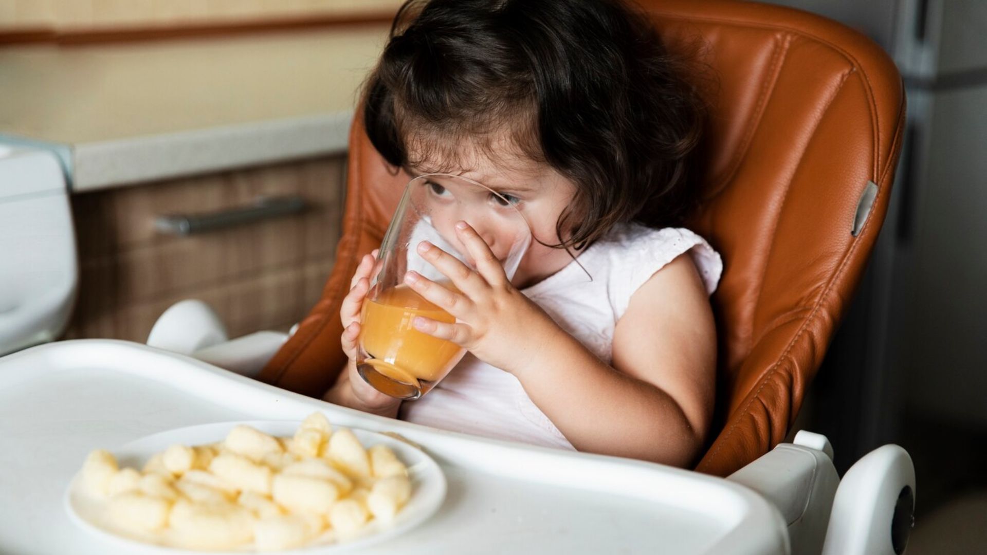 cach-cham-soc-tre-bi-viem-phoi-tai-nha-phu-huynh-can-biet 1.jpg