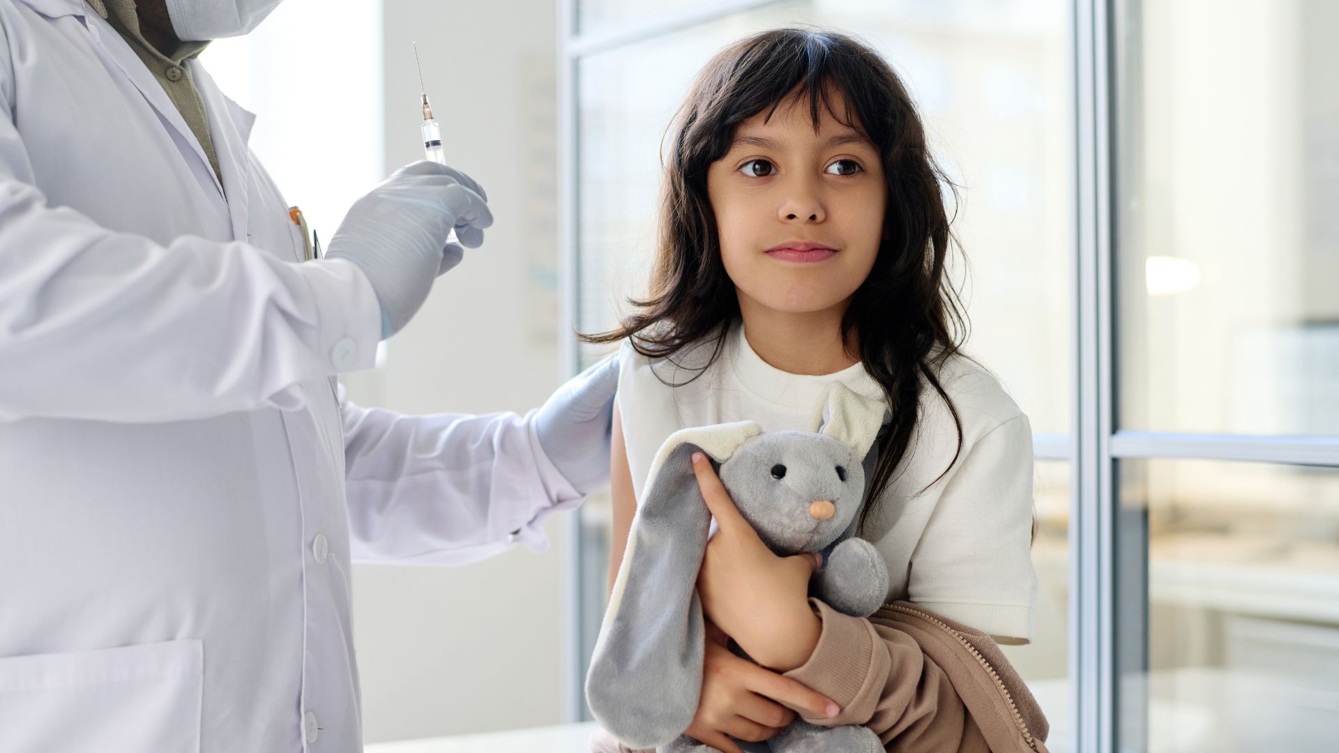 cach-cham-soc-tre-bi-viem-phoi-tai-nha-phu-huynh-can-biet 3.jpg