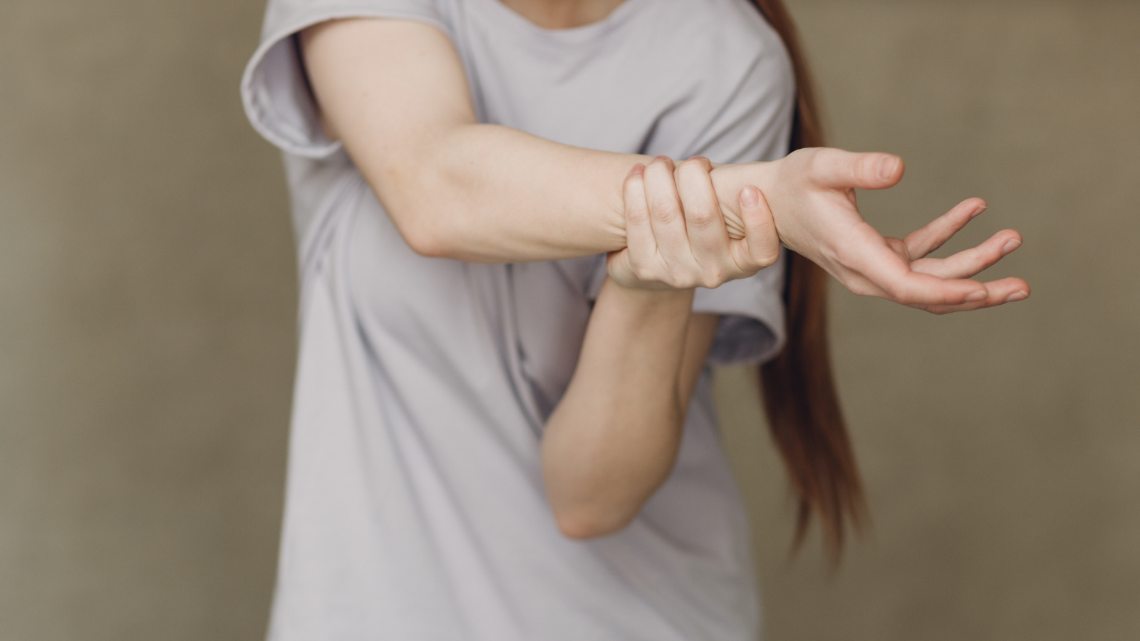 Khi xuất hiện các dấu hiệu trên cần đi khám để kiểm tra nồng độ kali trong máu