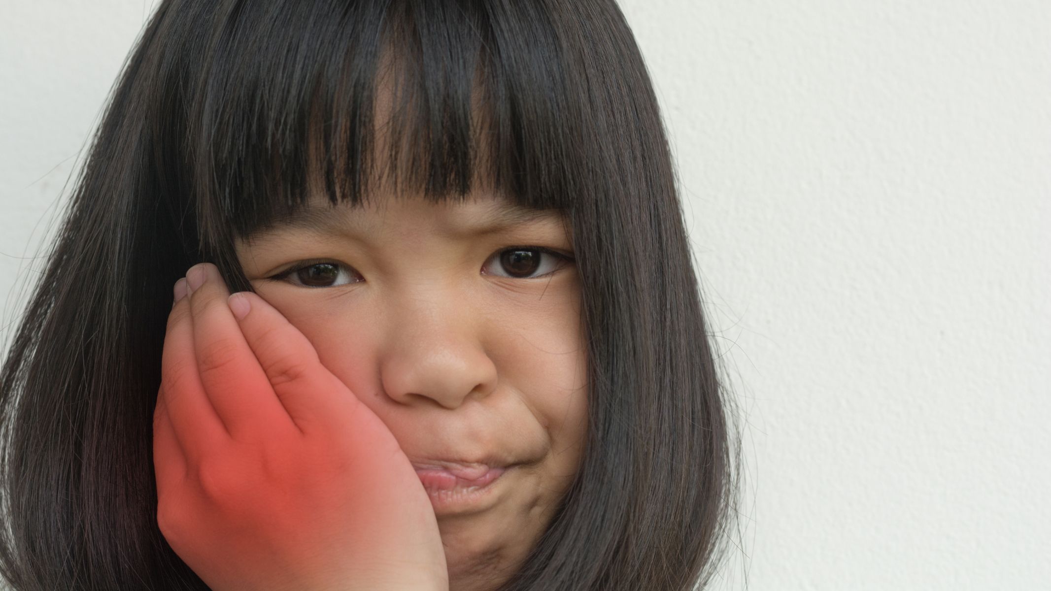 Sử dụng thuốc là một trong những cách điều trị viêm khớp thái dương hàm hiệu quả