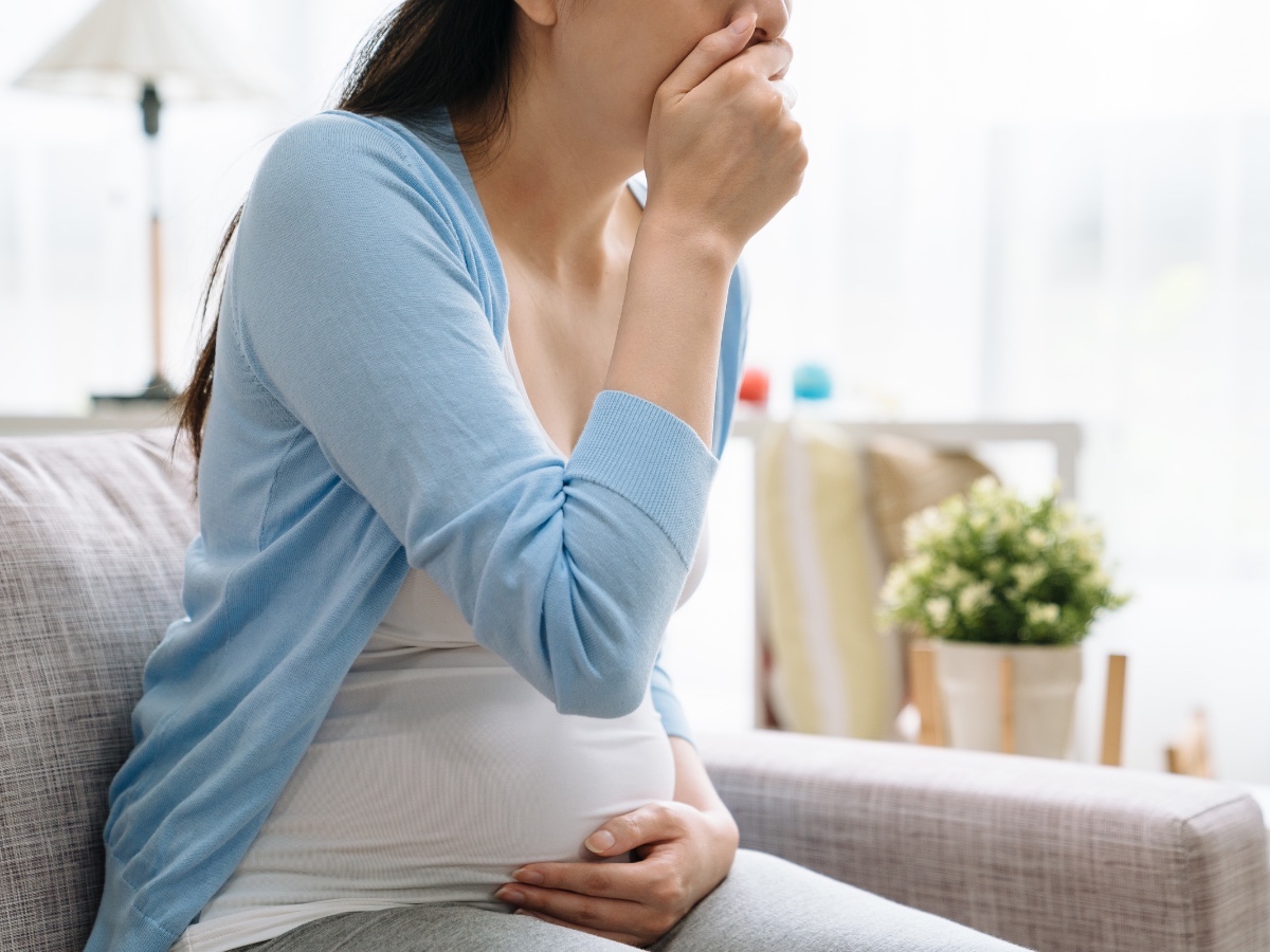 Mách mẹ bầu cách giảm ốm nghén 3 tháng đầu 1