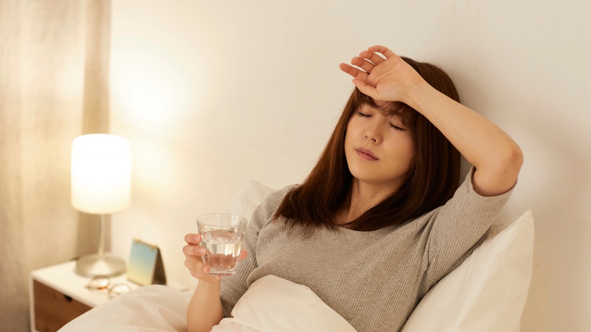 Mách mẹ bầu cách giảm ốm nghén 3 tháng đầu 2
