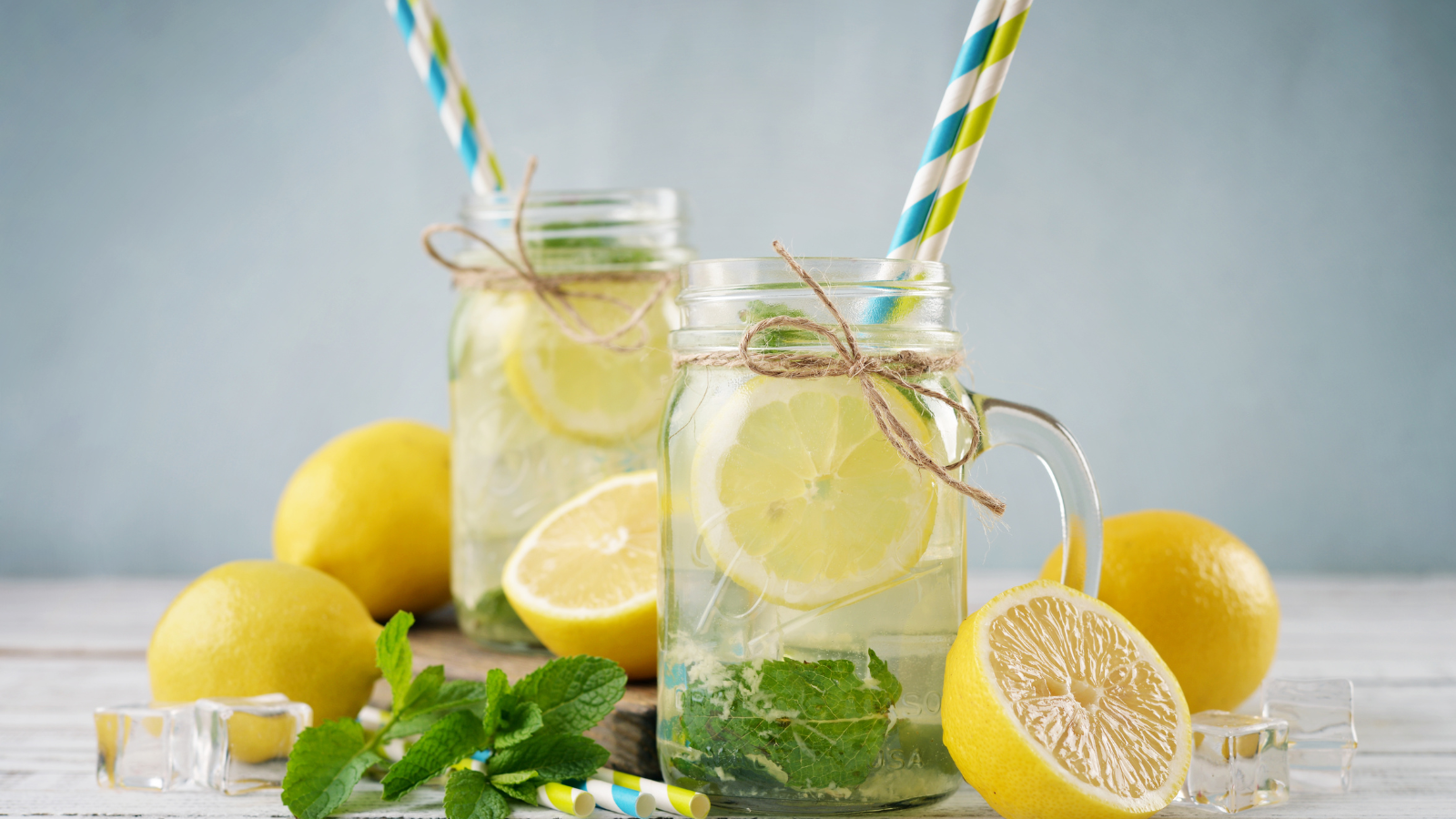 Kết hợp chanh với bạc hà hoặc gừng giúp tăng hương vị mà không cần thêm đường