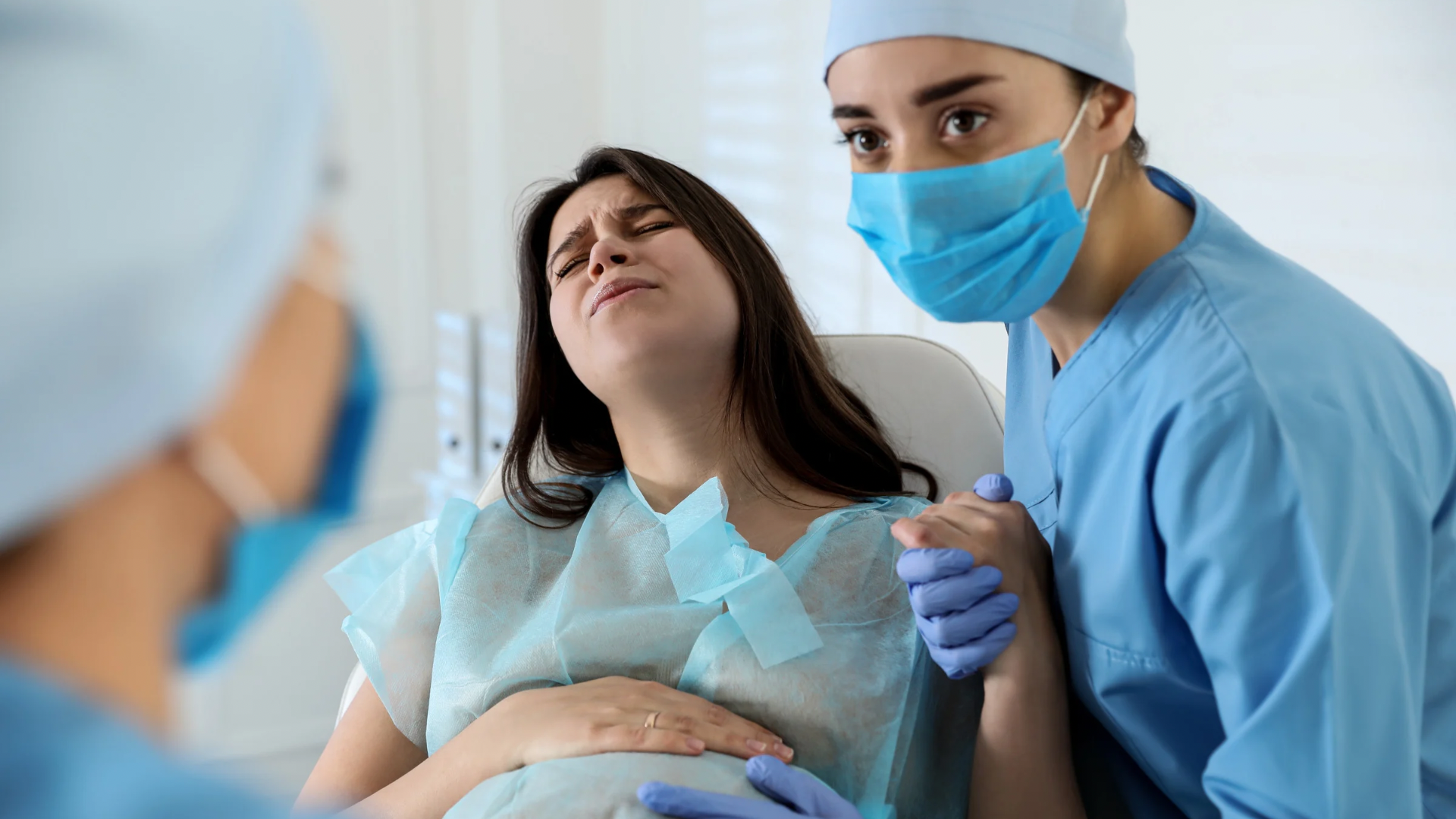 Băng huyết sau sinh có thể xuất phát từ nhiều nguyên nhân khác nhau