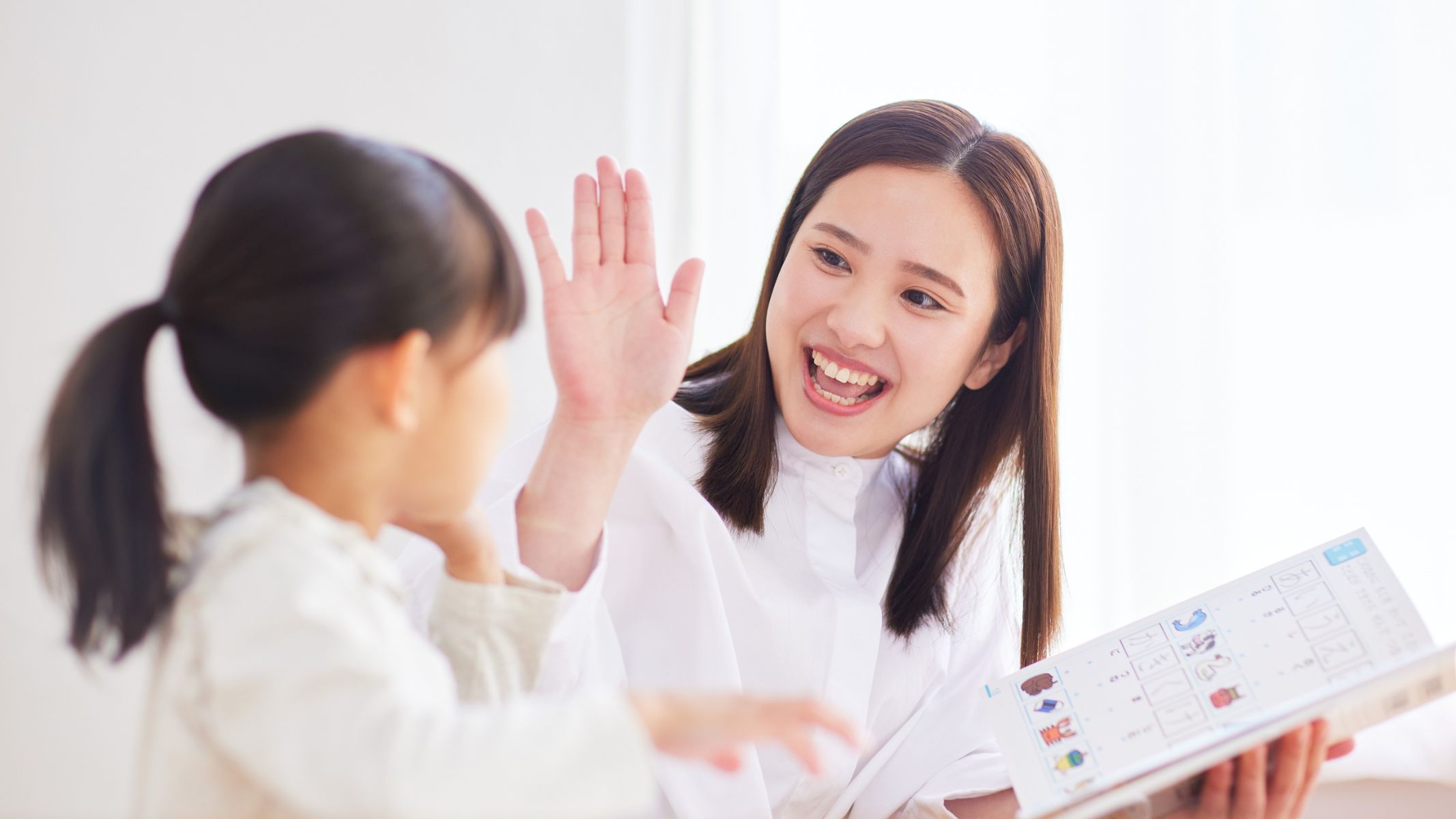 Trẻ em bị mù màu nên được giáo viên biết để hỗ trợ khi học tập hoặc tham gia các hoạt động cần phân biệt màu sắc