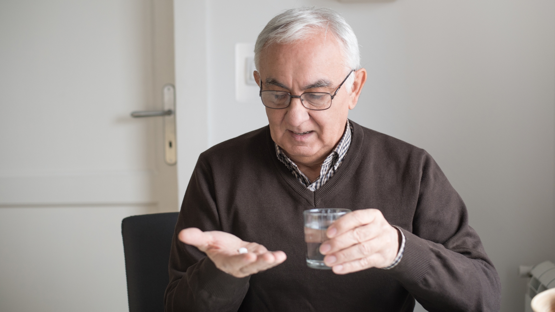 Không nên tự ý dùng thuốc nếu không có chỉ định của bác sĩ