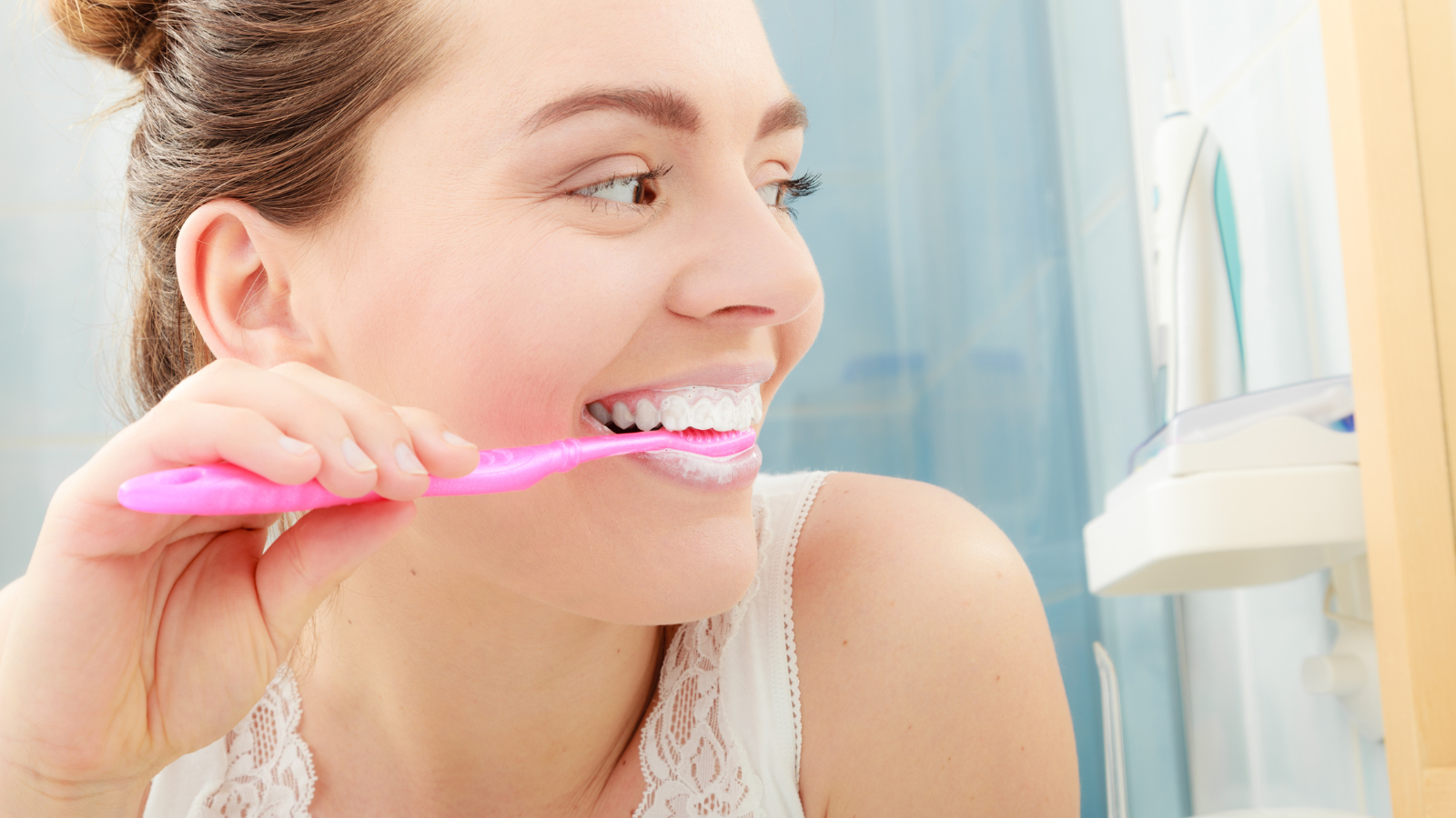 Liệu pháp chống nấm tại chỗ kết hợp với các biện pháp vệ sinh răng miệng