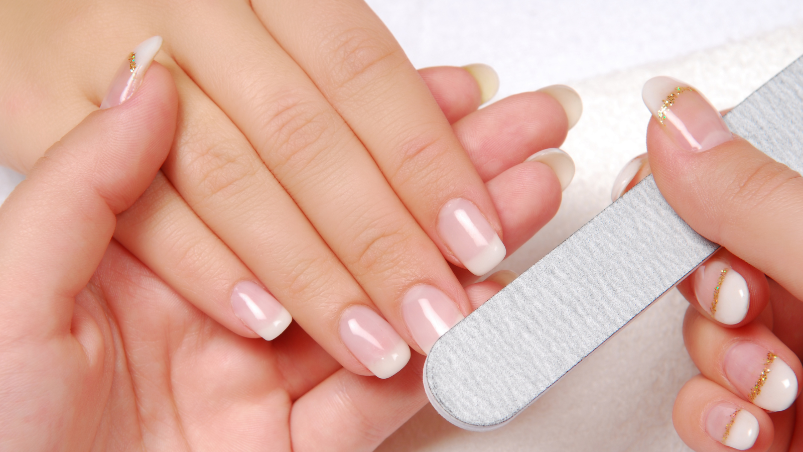 Cần bảo vệ vùng móng khỏi bị ẩm ướt