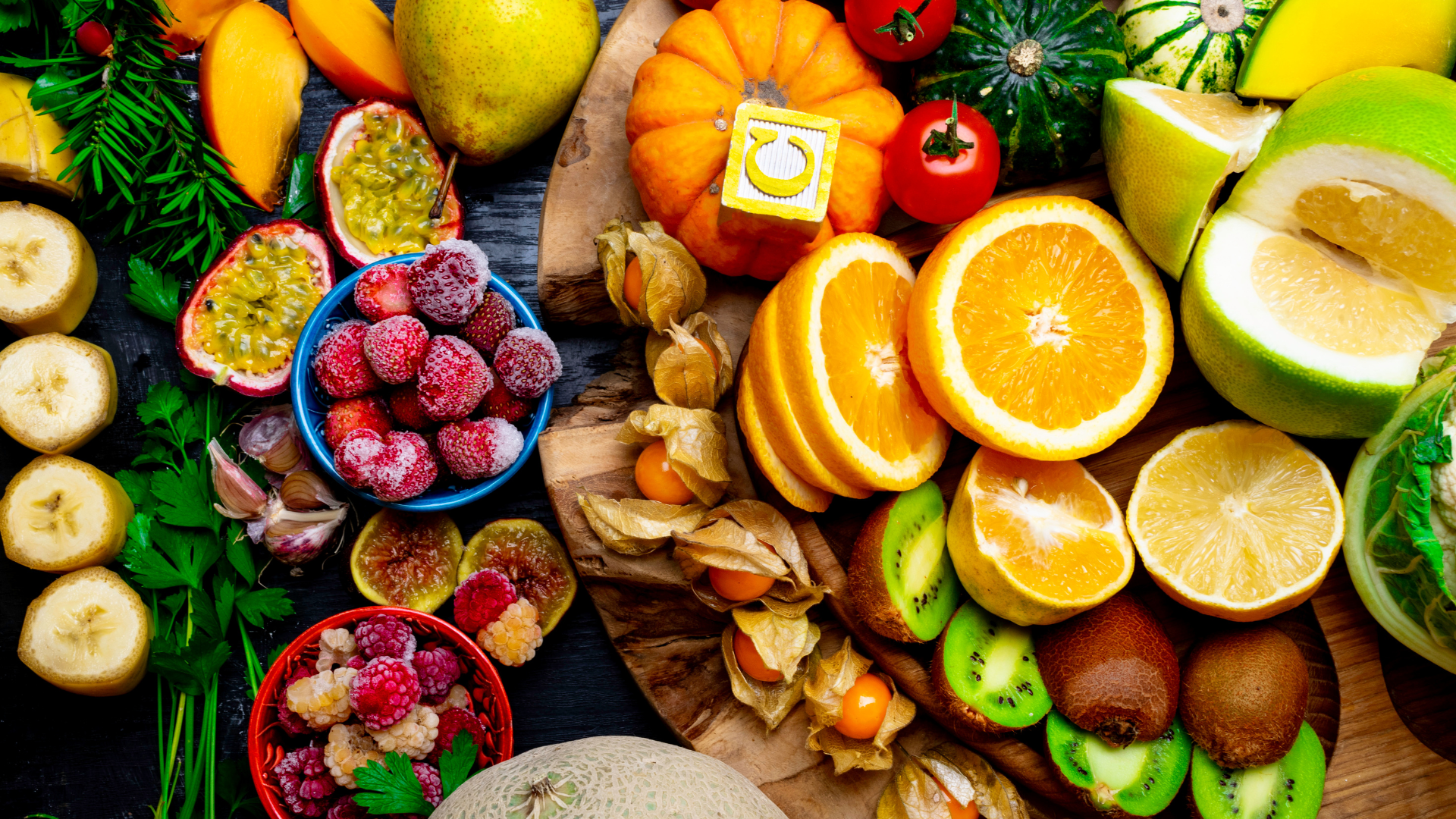 Dinh dưỡng đóng vai trò quan trọng trong việc nâng cao sức đề kháng, hỗ trợ cách trị nấm da đầu từ bên trong