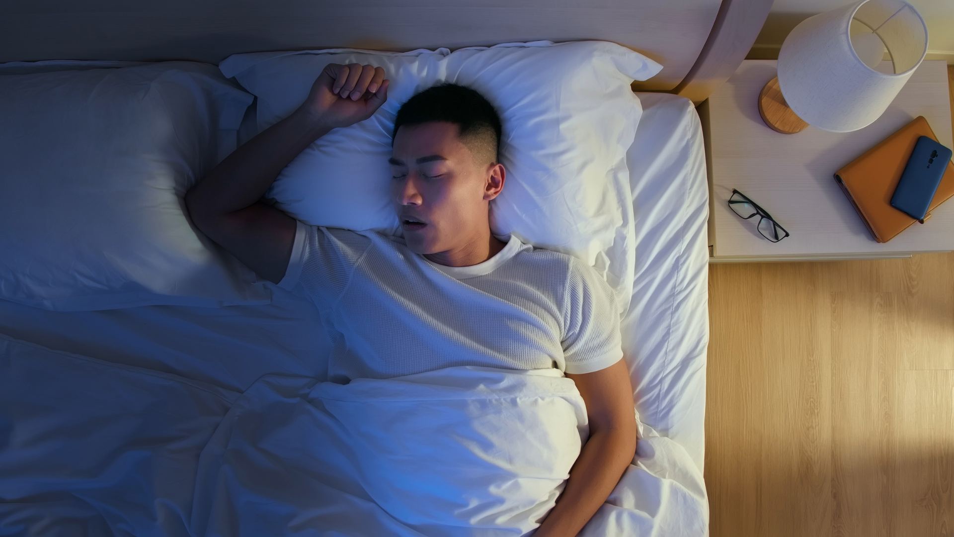 Ngủ ngáy kèm khó thở cần thăm khám y tế ngay