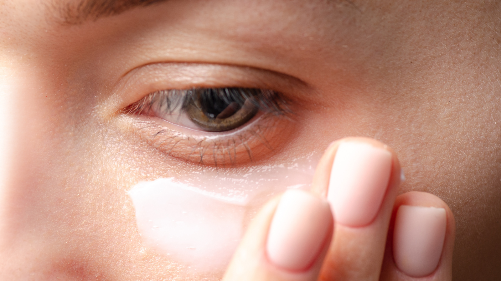 Sử dụng kem đặc trị