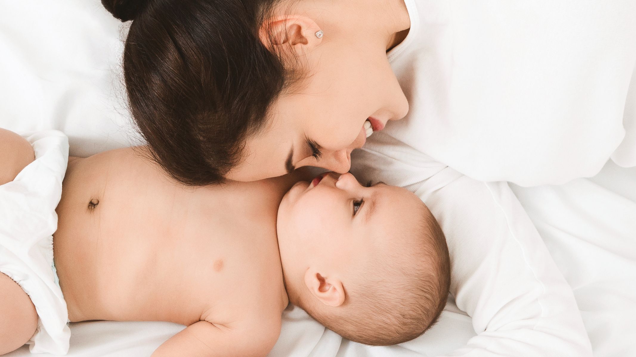 Dầu tràm hỗ trợ làm ấm cơ thể của bé