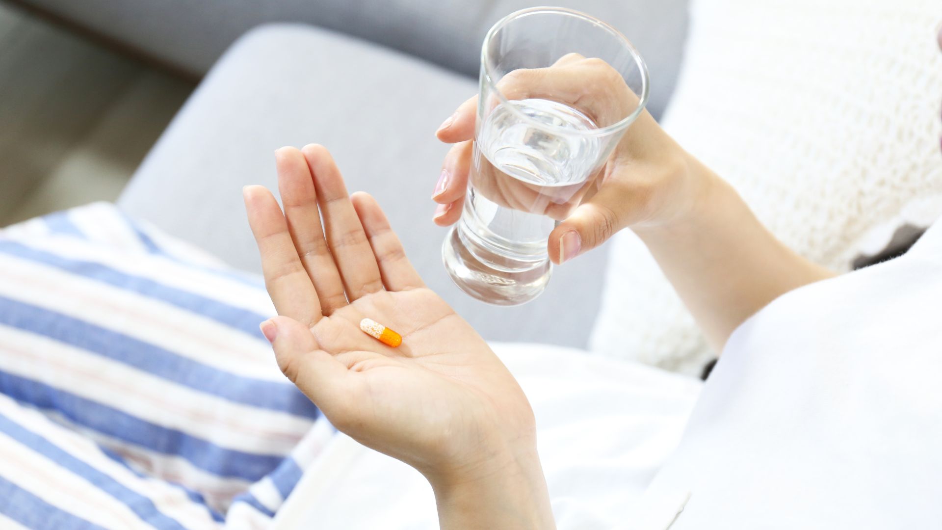 Việc sử dụng thuốc cần tuân theo chỉ định của bác sĩ