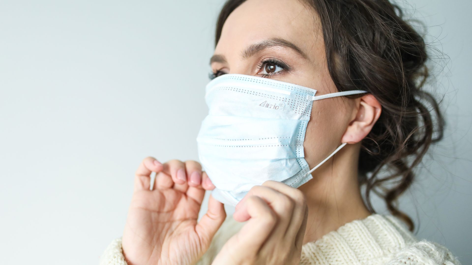 Sử dụng khẩu trang để tránh lây nhiễm cảm cúm