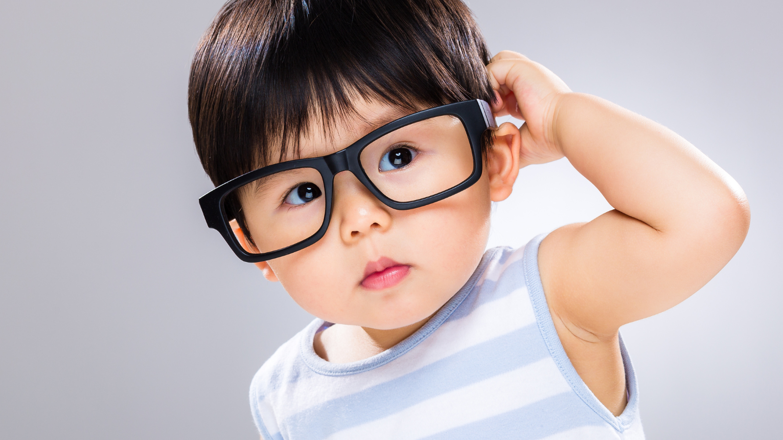 Cận 1 độ có nên đeo kính không?