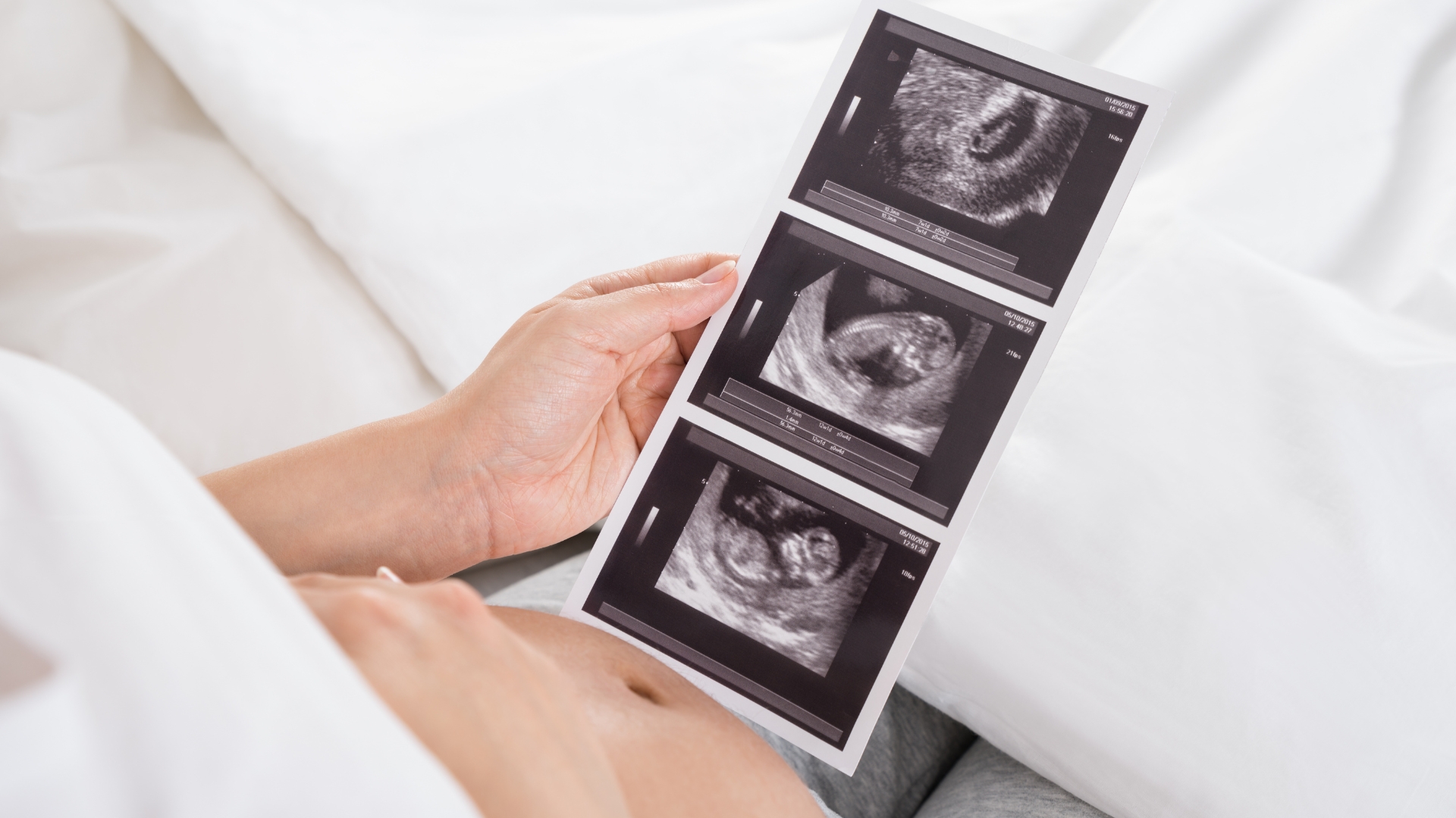 Lượng nước ối bị suy giảm có thể gây nên nhiều ảnh hưởng tiêu cực đến sức khỏe thai nhi