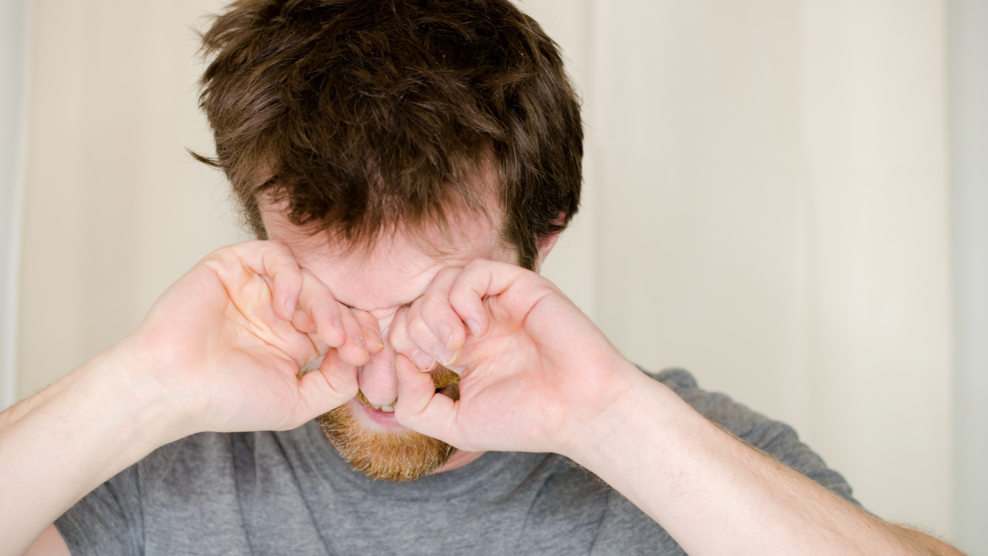 cang-dui-mat-cang-ngua​ 3.png