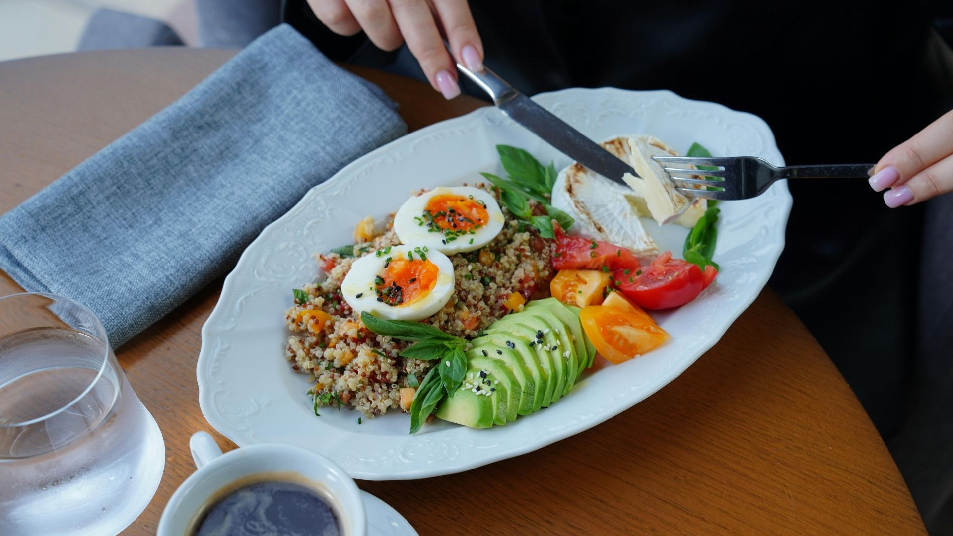 Chế độ ăn uống khoa học giúp tăng cường sức khỏe tổng thể