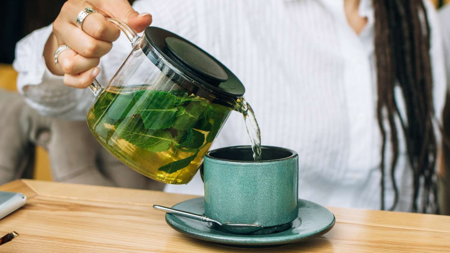 Nước cỏ mực giúp thanh nhiệt cơ thể