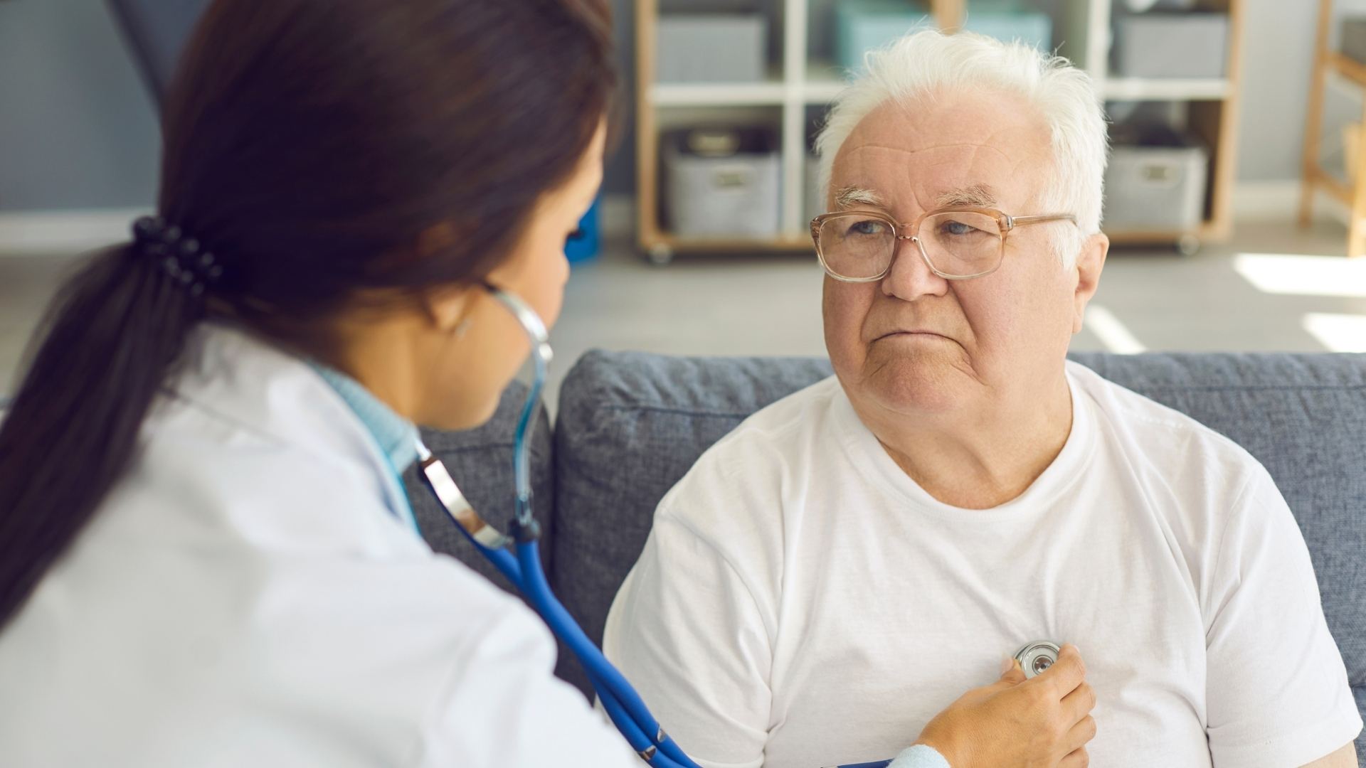 Chăm sóc bệnh nhân viêm phổi tắc nghẽn mãn tính đúng cách giúp phòng ngừa biến chứng 2
