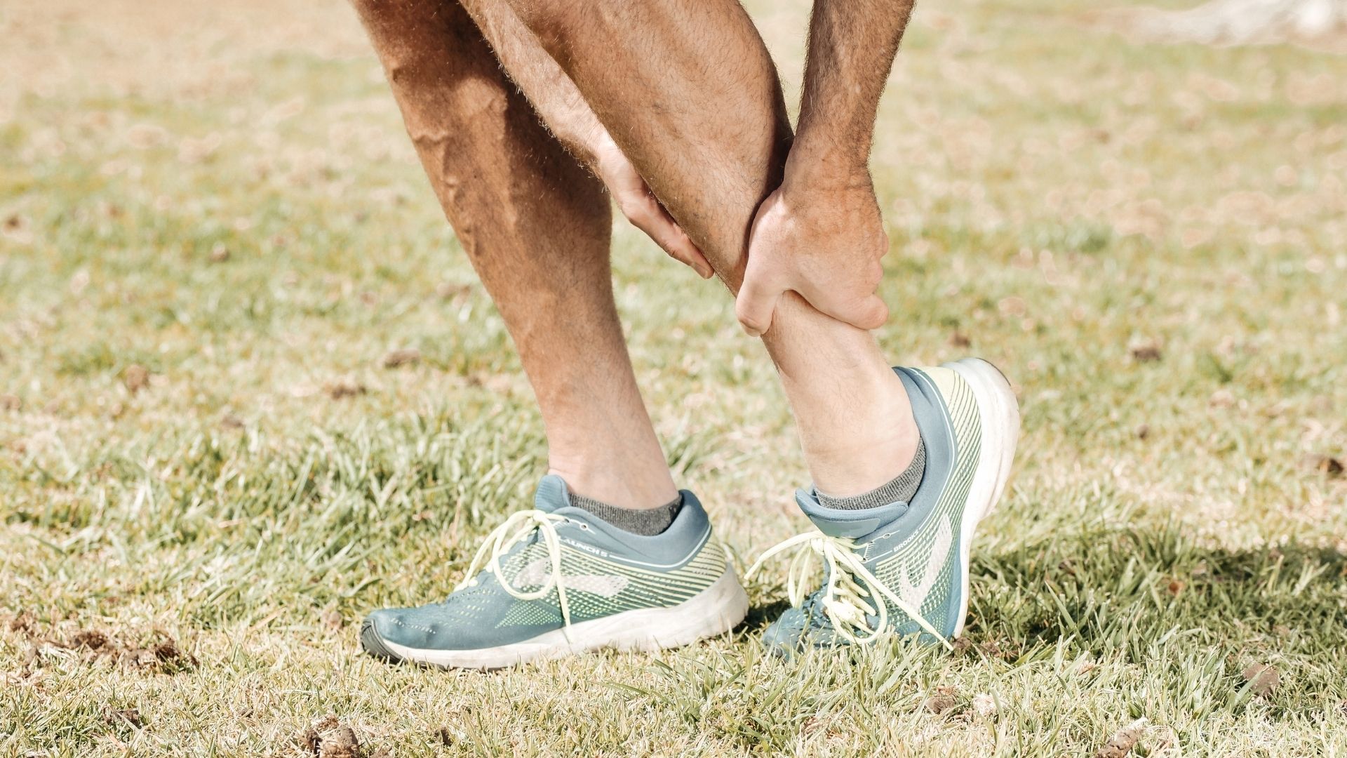 Chấn thương cổ chân có thể gây biến chứng vùng lân cận