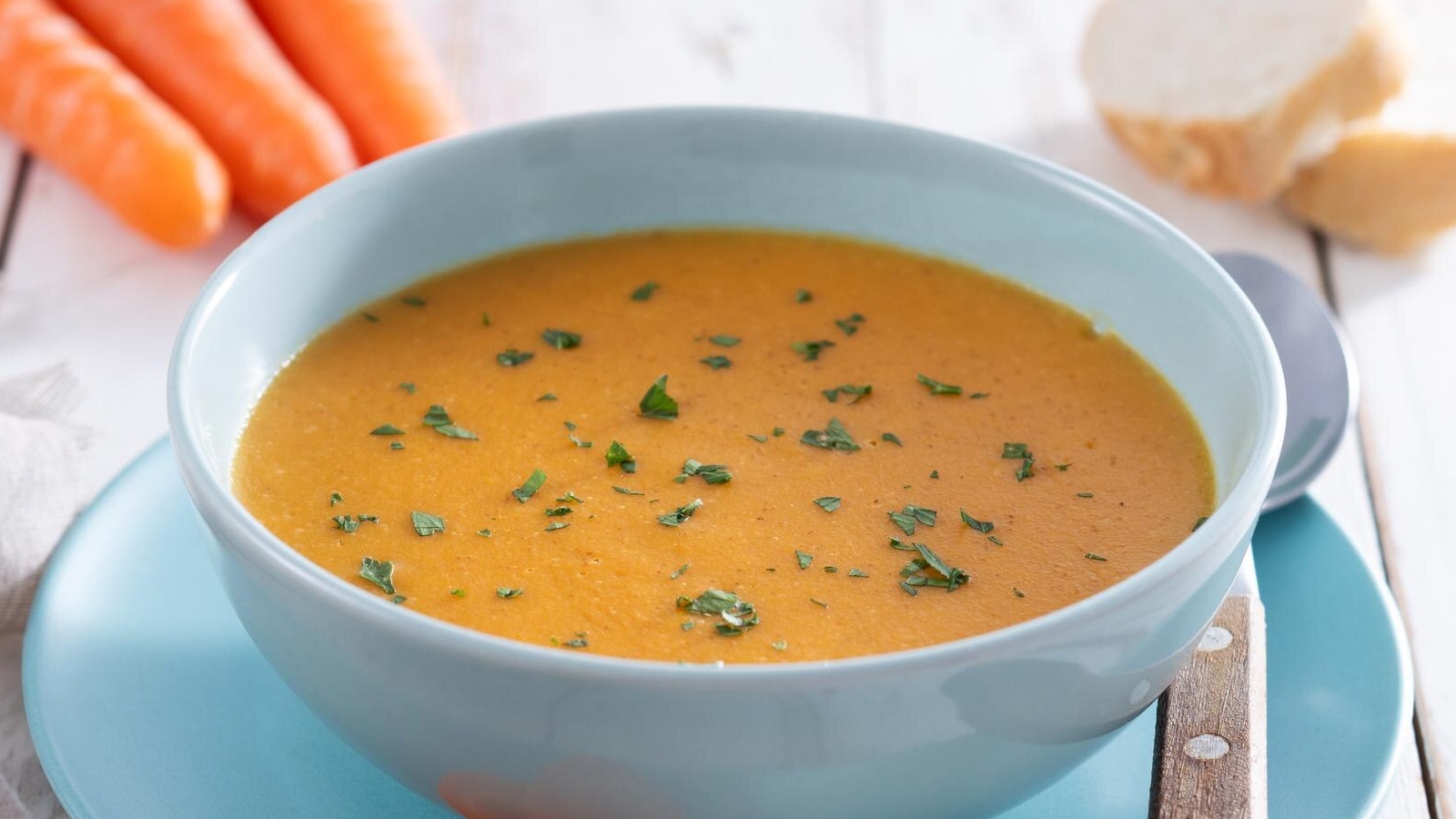 Cháo cà rốt khoai tây được nhiều mẹ lựa chọn trong thực đơn cháo rau củ cho bé