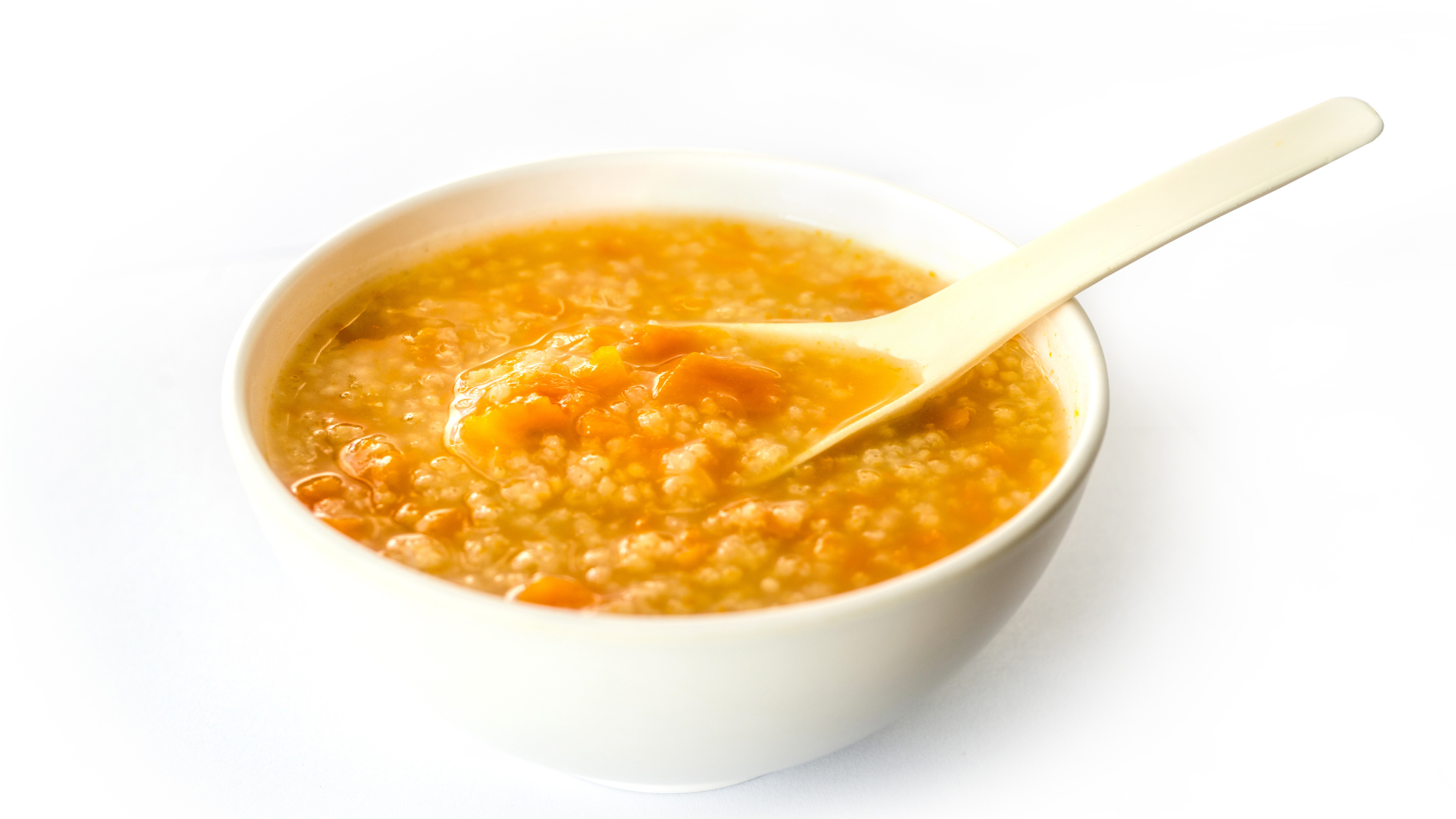 Cháo tim heo bí đỏ thơm ngon cho bé