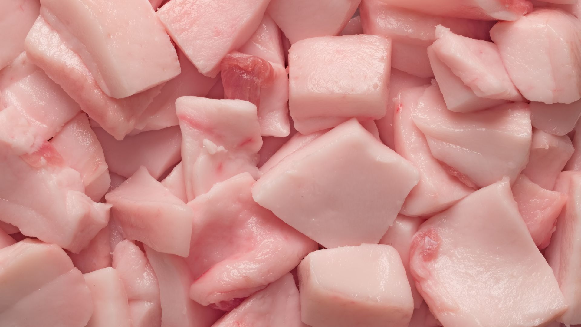 Thịt mỡ là nguồn chất béo bão hòa điển hình