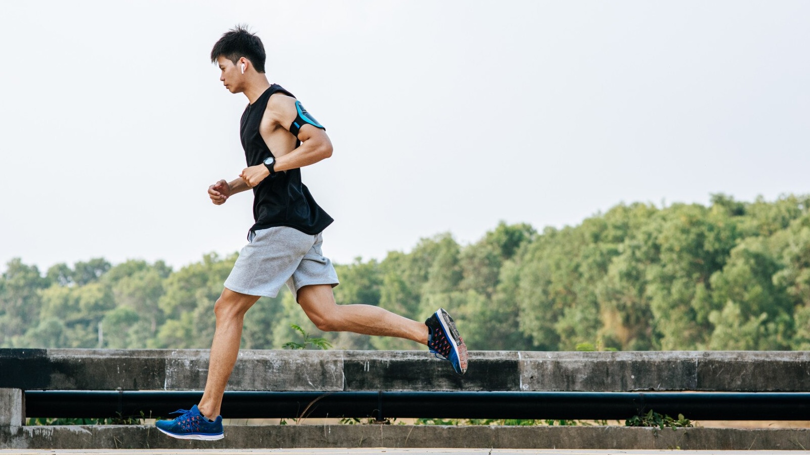 Chạy bộ có tác dụng gì? Giúp tăng cường sức khỏe tim mạch và hệ hô hấp