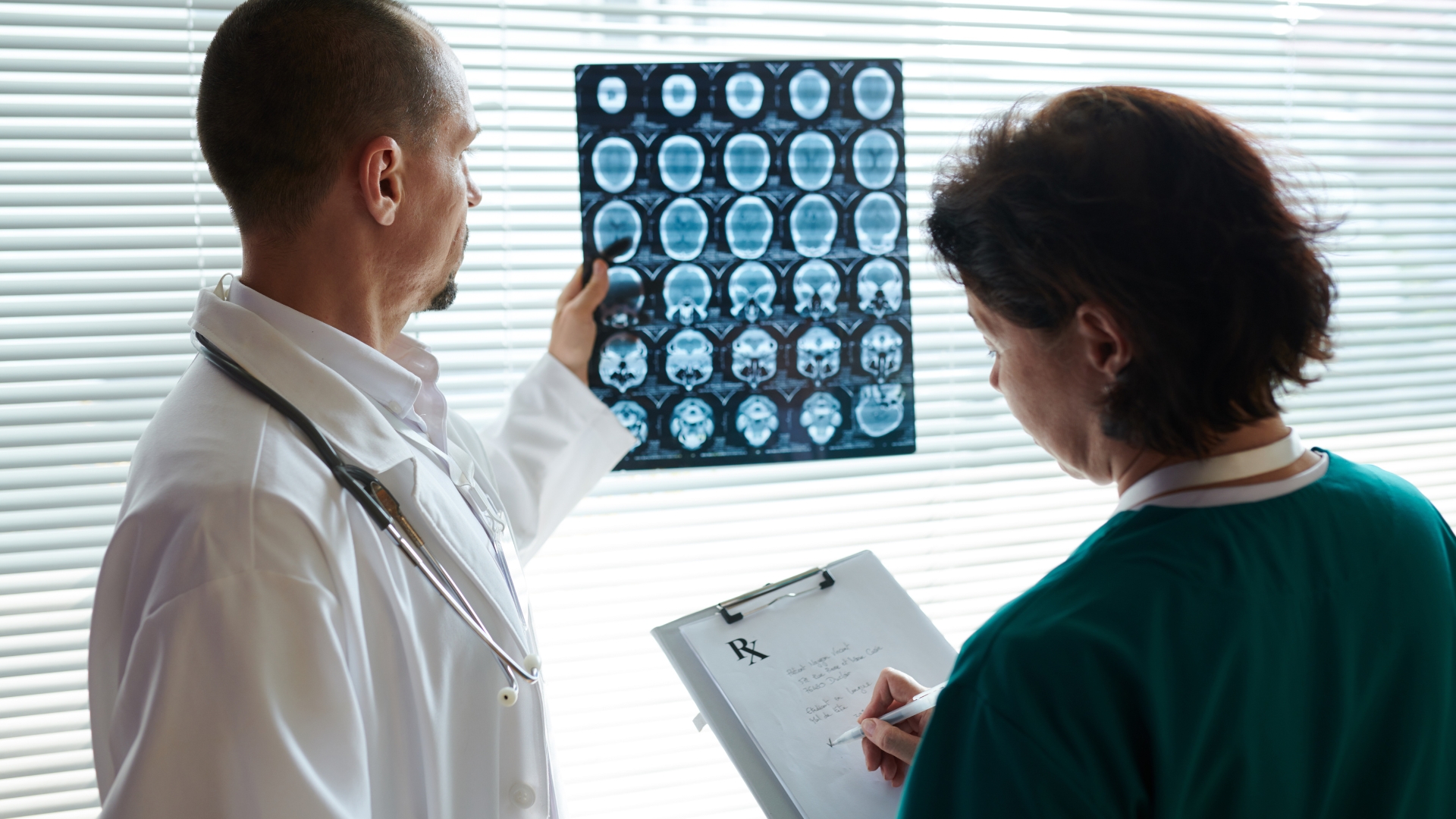 Việc nắm rõ chi phí đặt stent mạch máu não giúp người bệnh chủ động trong kế hoạch điều trị