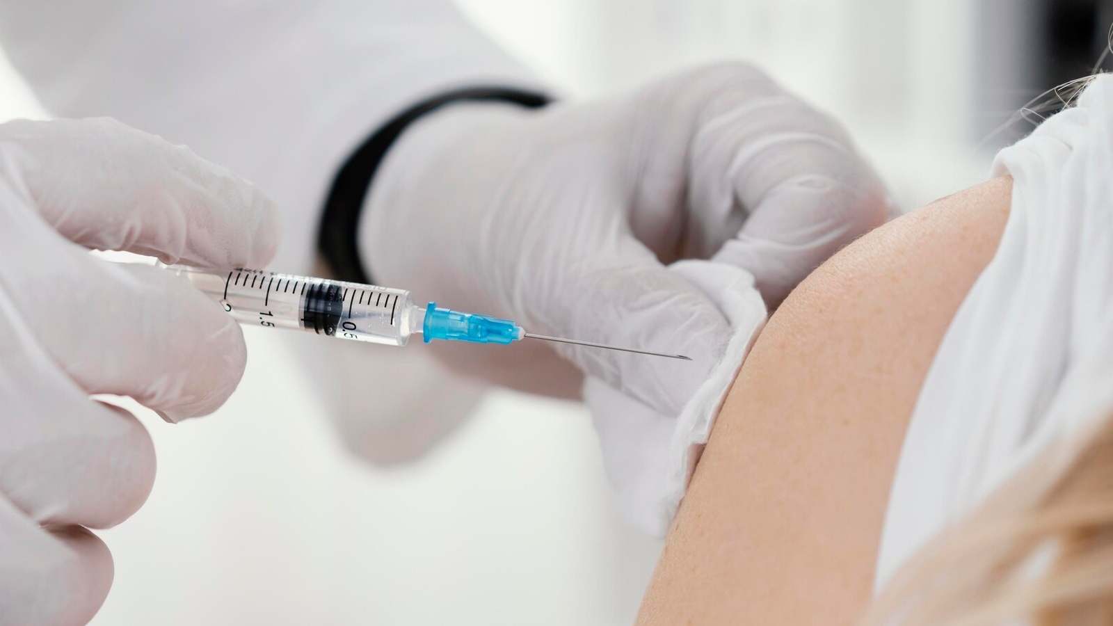 Tiêm phòng vắc xin viêm gan B đúng và đủ liều