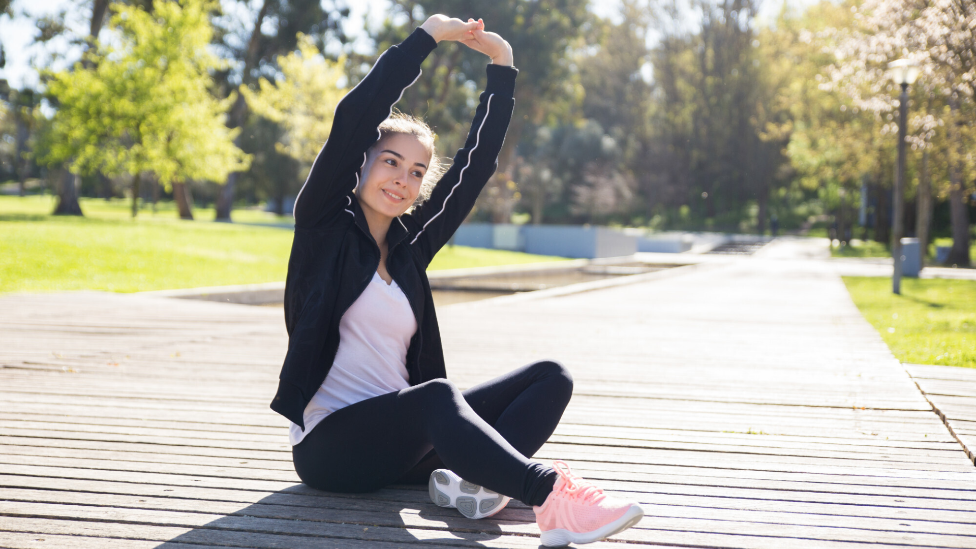 Để hỗ trợ điều trị, bệnh nhân nên tập thể dục nhẹ nhàng nhằm cải thiện sức khỏe tổng thể và giảm gánh nặng cho tuyến giáp