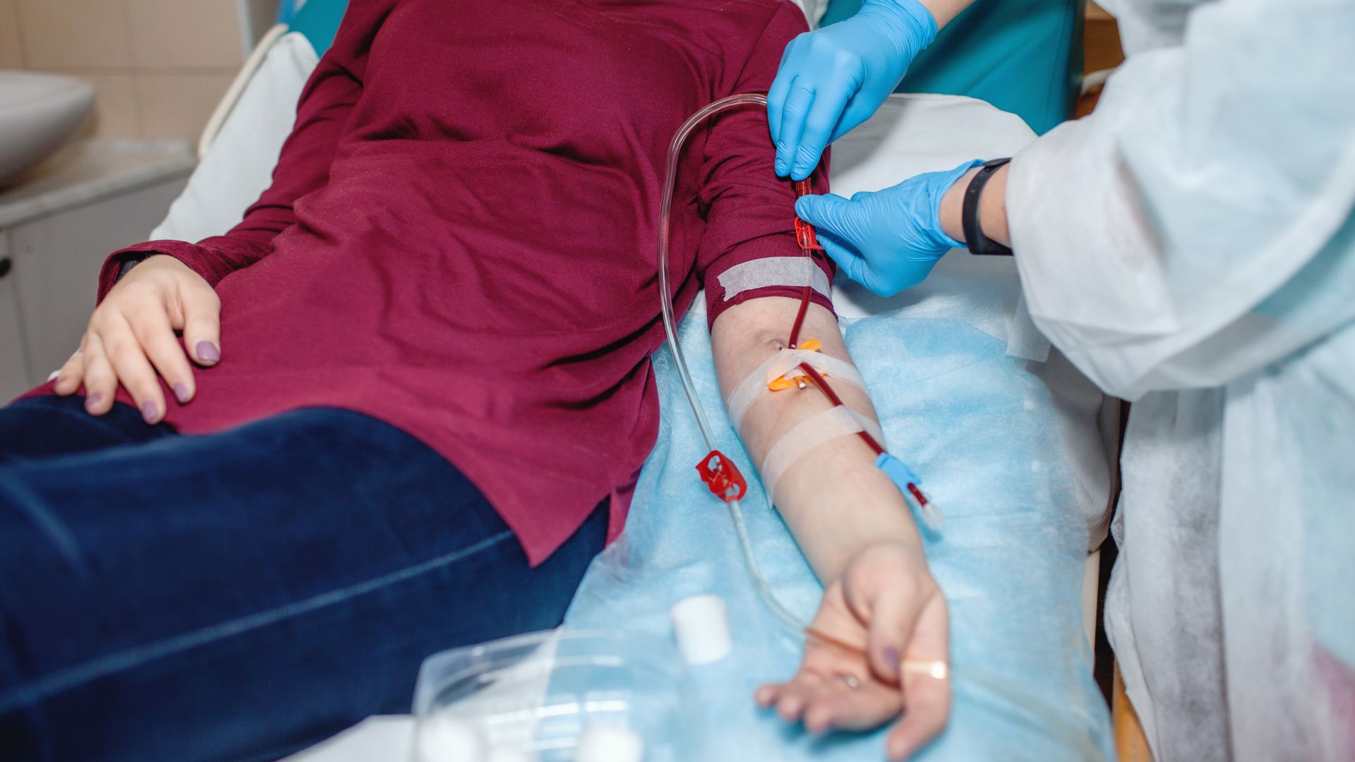 Chạy thận nhân tạo giúp loại bỏ độc chất ra khỏi cơ thể khi thận mất chức năng