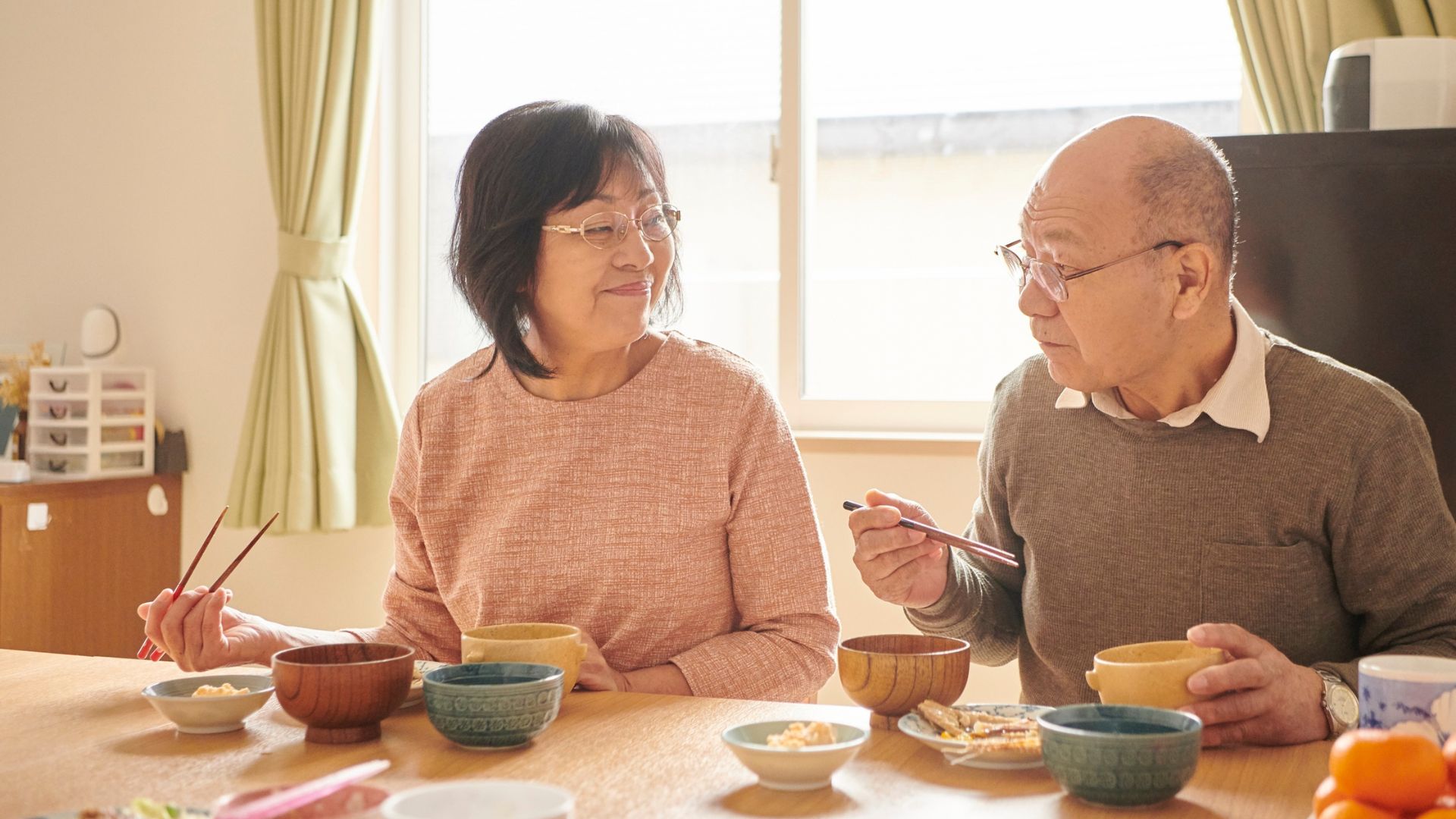 Chế độ dinh dưỡng hợp lý giúp ổn định chỉ số đường huyết của người trên 60 tuổi