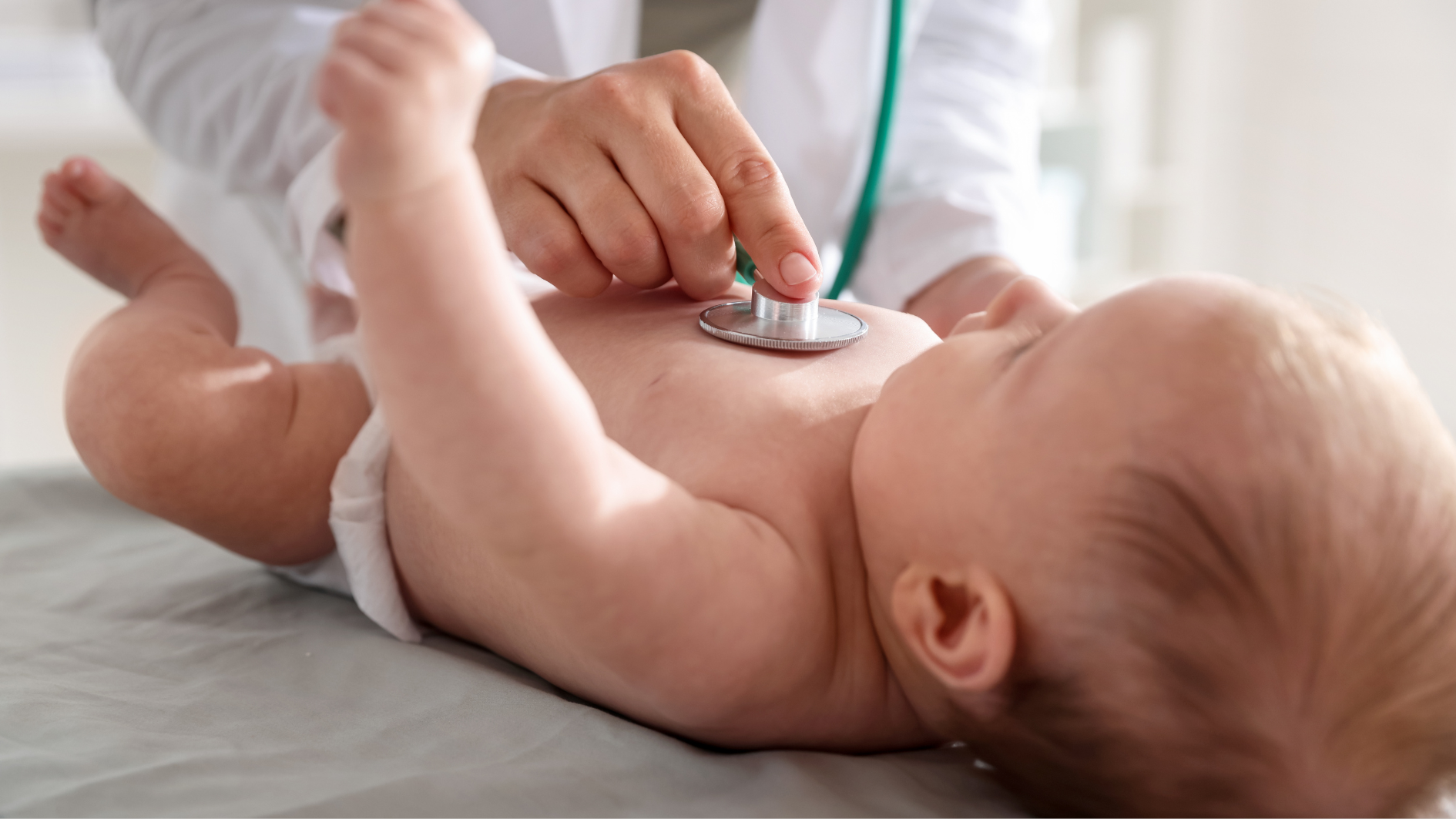 Tuân thủ hướng dẫn của bác sĩ để đảm bảo an toàn cho trẻ