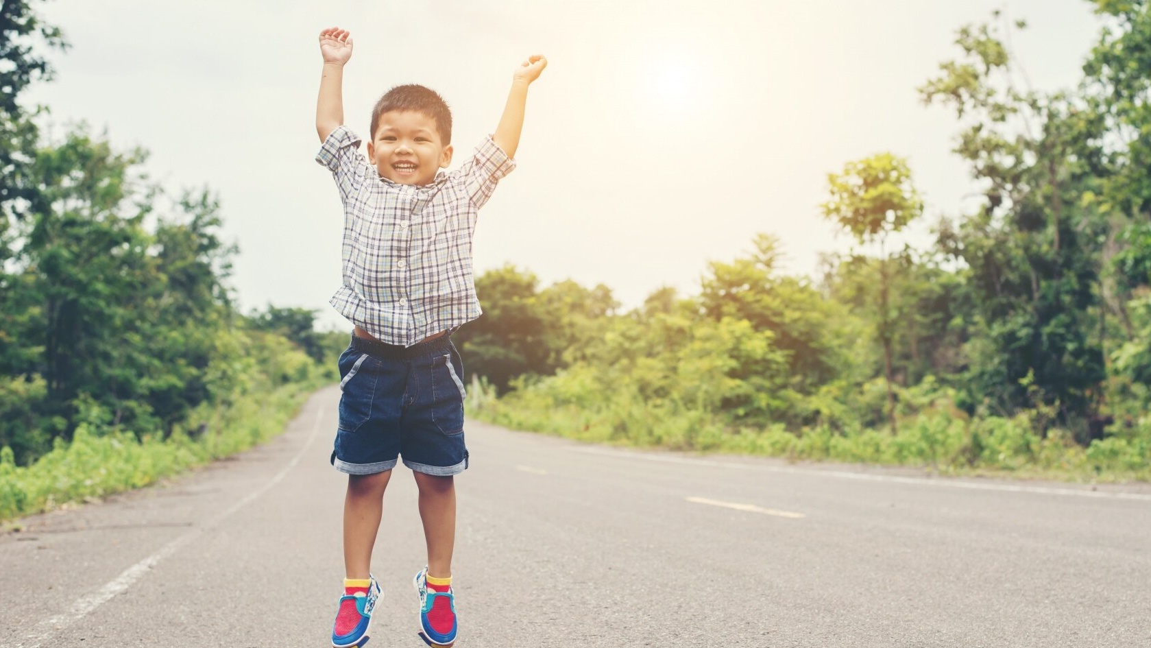 Khuyến khích trẻ vận động thể chất tăng chiều cao