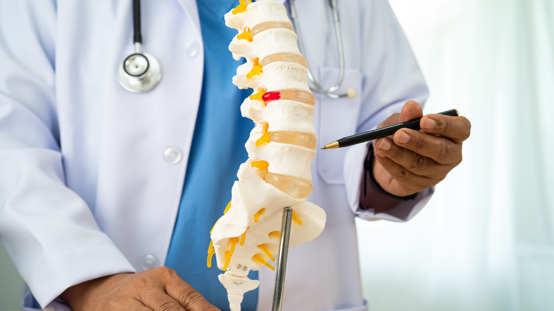 Chọc dò tủy sống là một thủ thuật y khoa được sử dụng phổ biến trong chẩn đoán nhiều bệnh lý liên quan đến hệ thần kinh trung ương