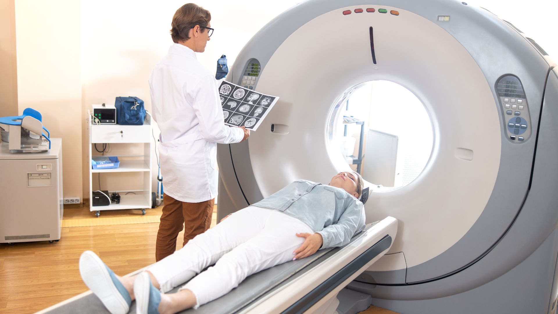 CT xoang mũi hay MRI xoang mũi  bổ sung cho nhau, không thay thế hoàn toàn