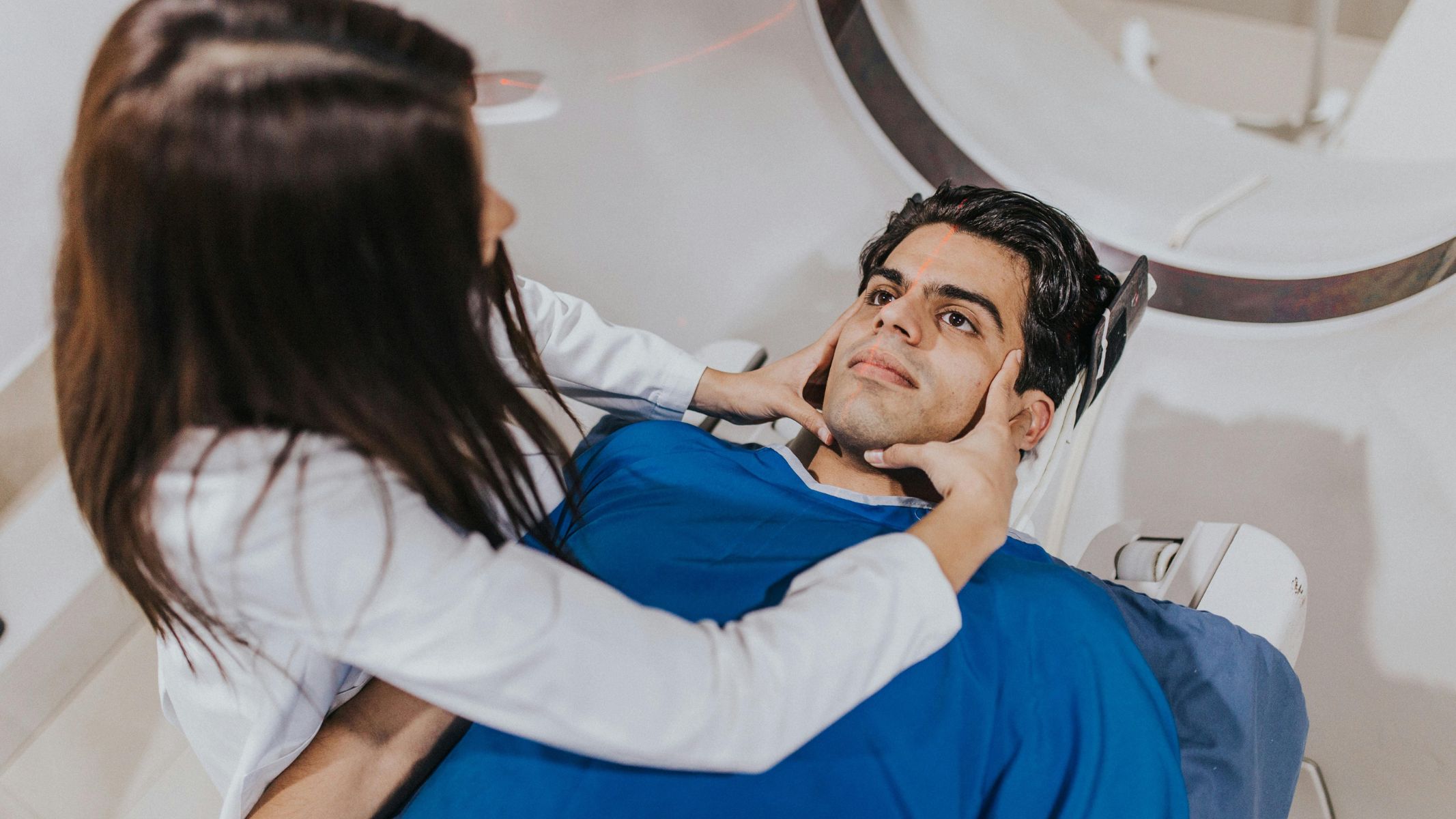 Thời gian chụp MRI thường kéo dài từ khoảng 15 đến 60 phút