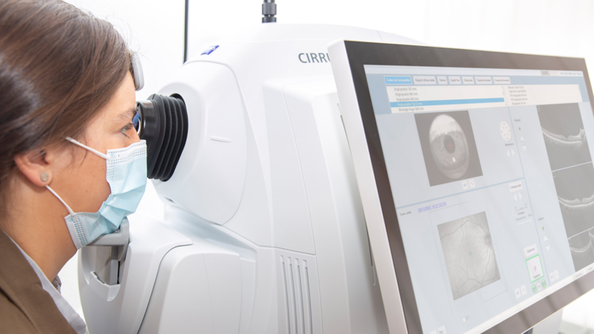 Chụp OCT mắt là một kỹ thuật chẩn đoán hình ảnh không xâm lấn, không gây đau