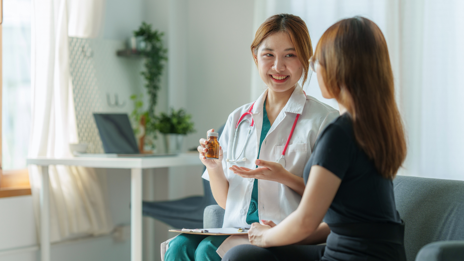 Trước khi chụp, bác sĩ có thể yêu cầu bệnh nhân uống thuốc giảm đau