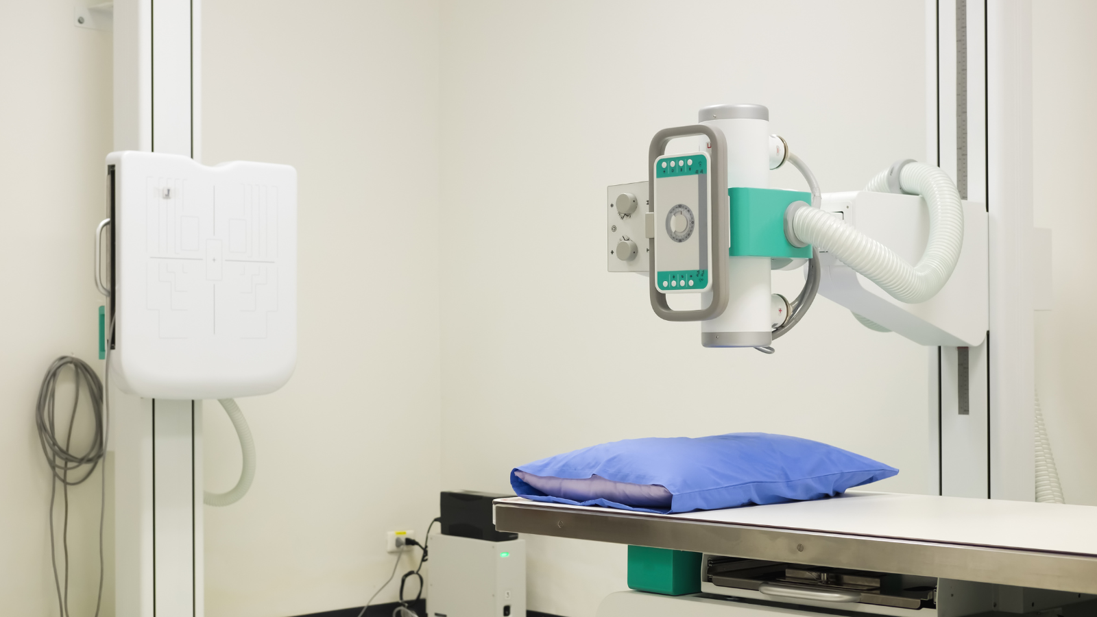 Nếu bạn gặp khó khăn khi đứng, kỹ thuật viên có thể sắp xếp để bạn chụp ở tư thế ngồi hoặc nằm