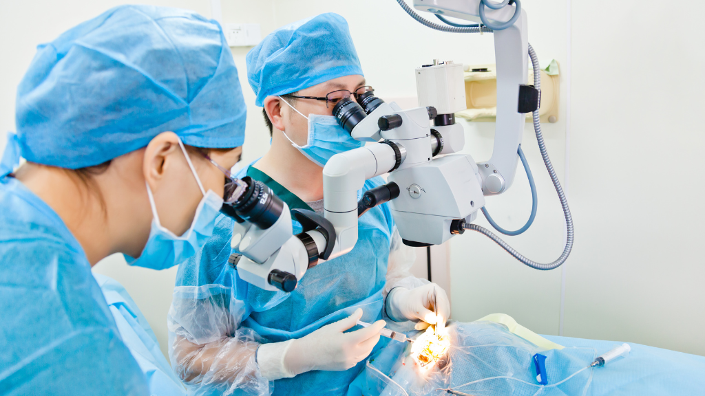 Thực tế quyết định có nên cắt mộng mắt không phụ thuộc rất lớn vào giai đoạn phát triển của mộng