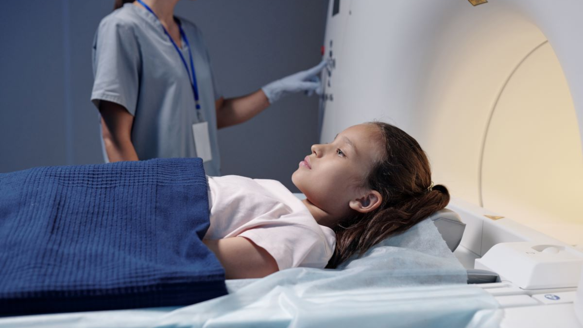 Quy trình chụp CT não cho trẻ được thiết kế để nhanh chóng, an toàn và hạn chế tối đa sự khó chịu cho trẻ