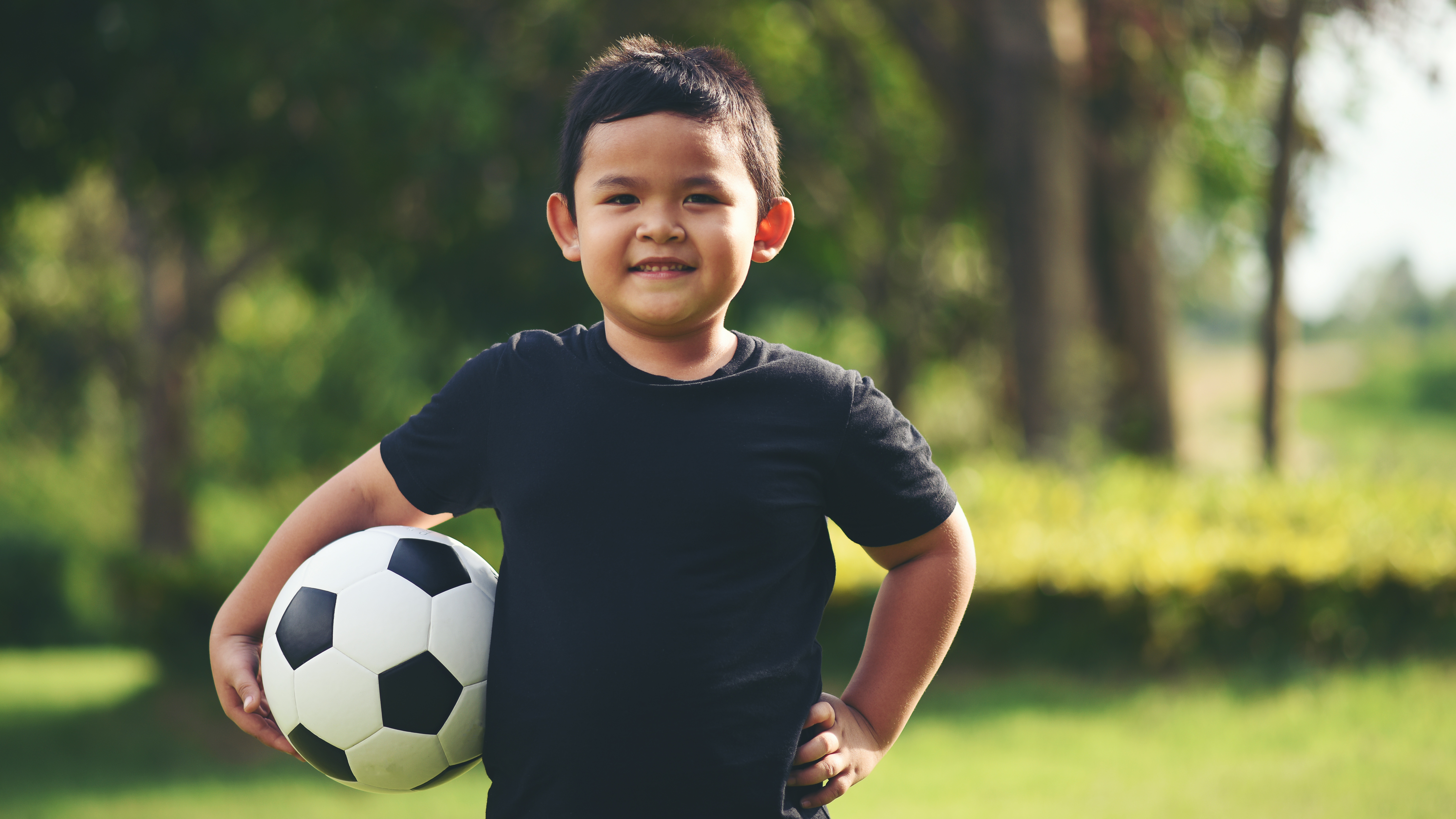 Lợi ích của việc đá bóng đối với sự phát triển chiều cao