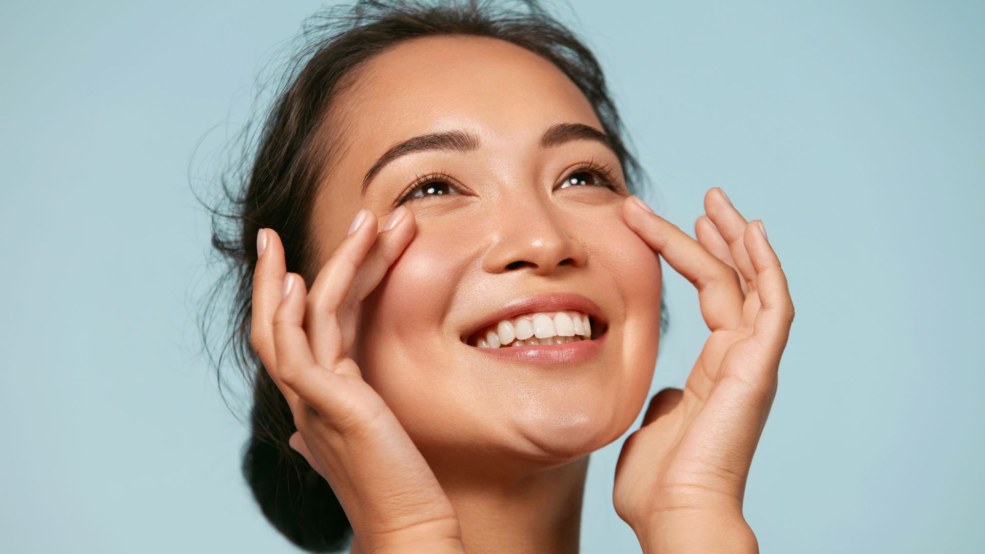 Chăm sóc nhẹ nhàng, cấp ẩm đầy đủ giúp da giảm kích ứng và khỏe mạnh hơn